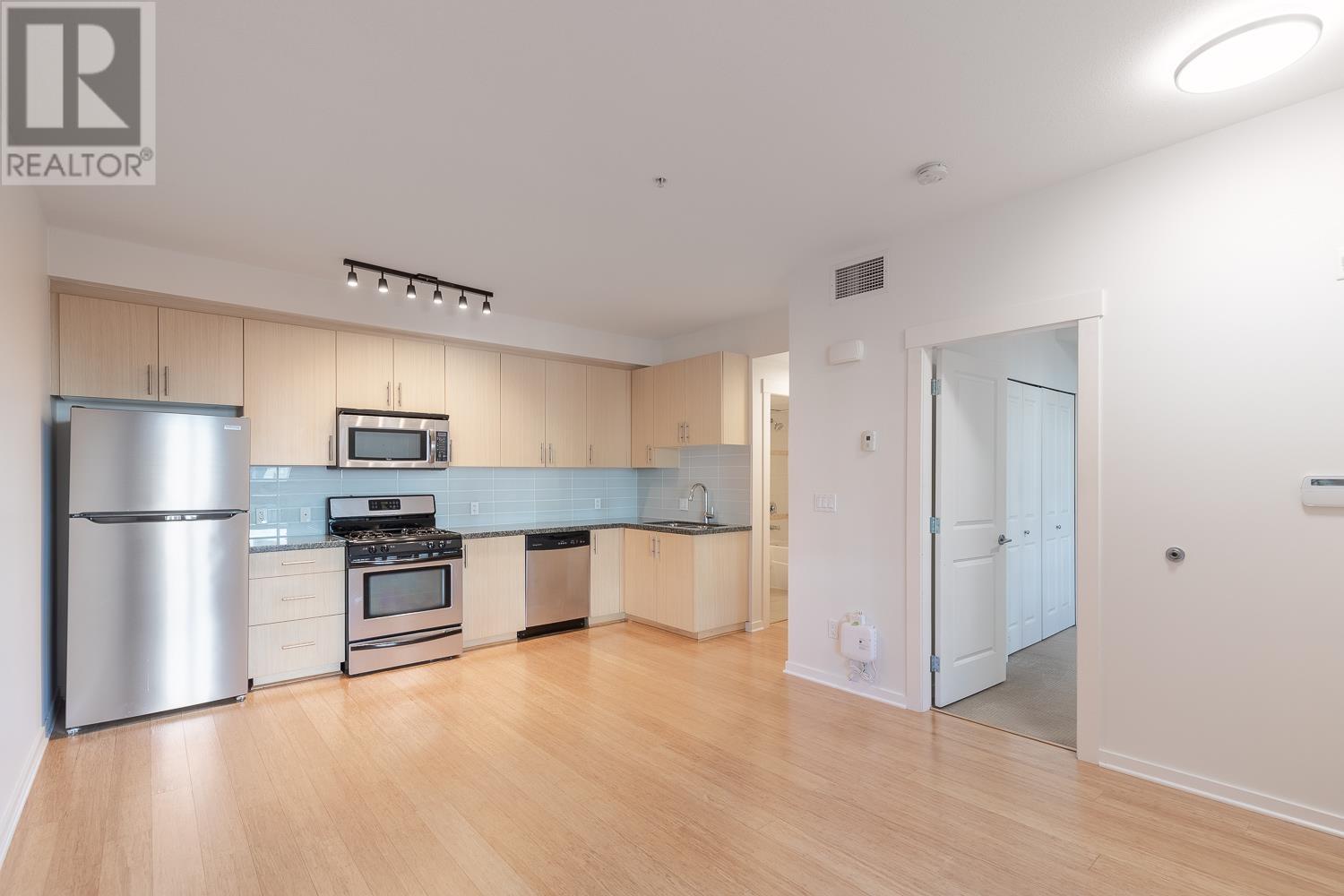 203 6077 London Road, Richmond, British Columbia  V7E 0A7 - Photo 7 - R2962356