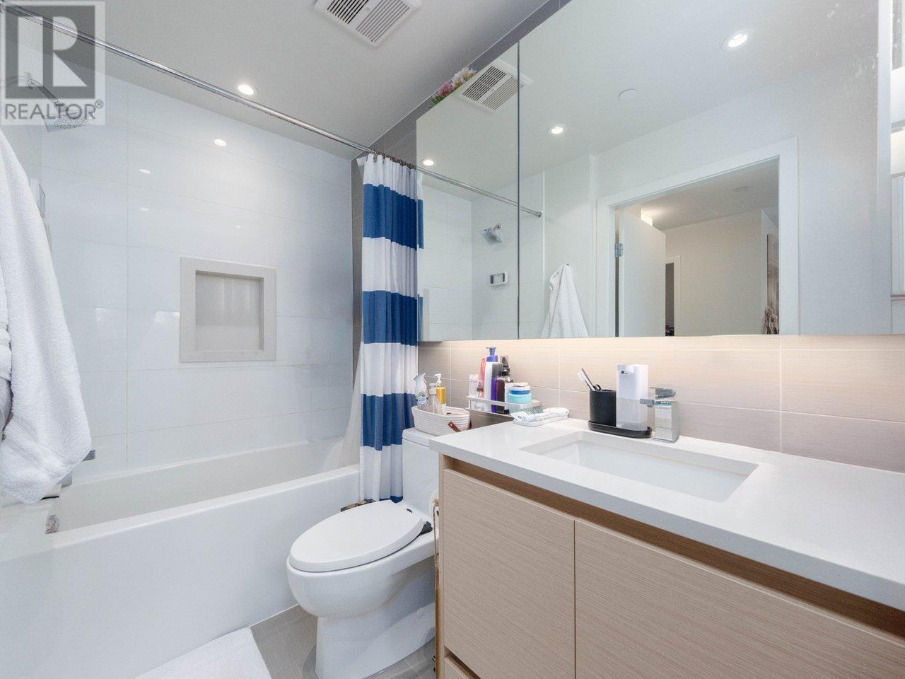 Listing Picture 11 of 40 : 410 3538 SAWMILL CRESCENT, Vancouver / 溫哥華 - 魯藝地產 Yvonne Lu Group - MLS Medallion Club Member