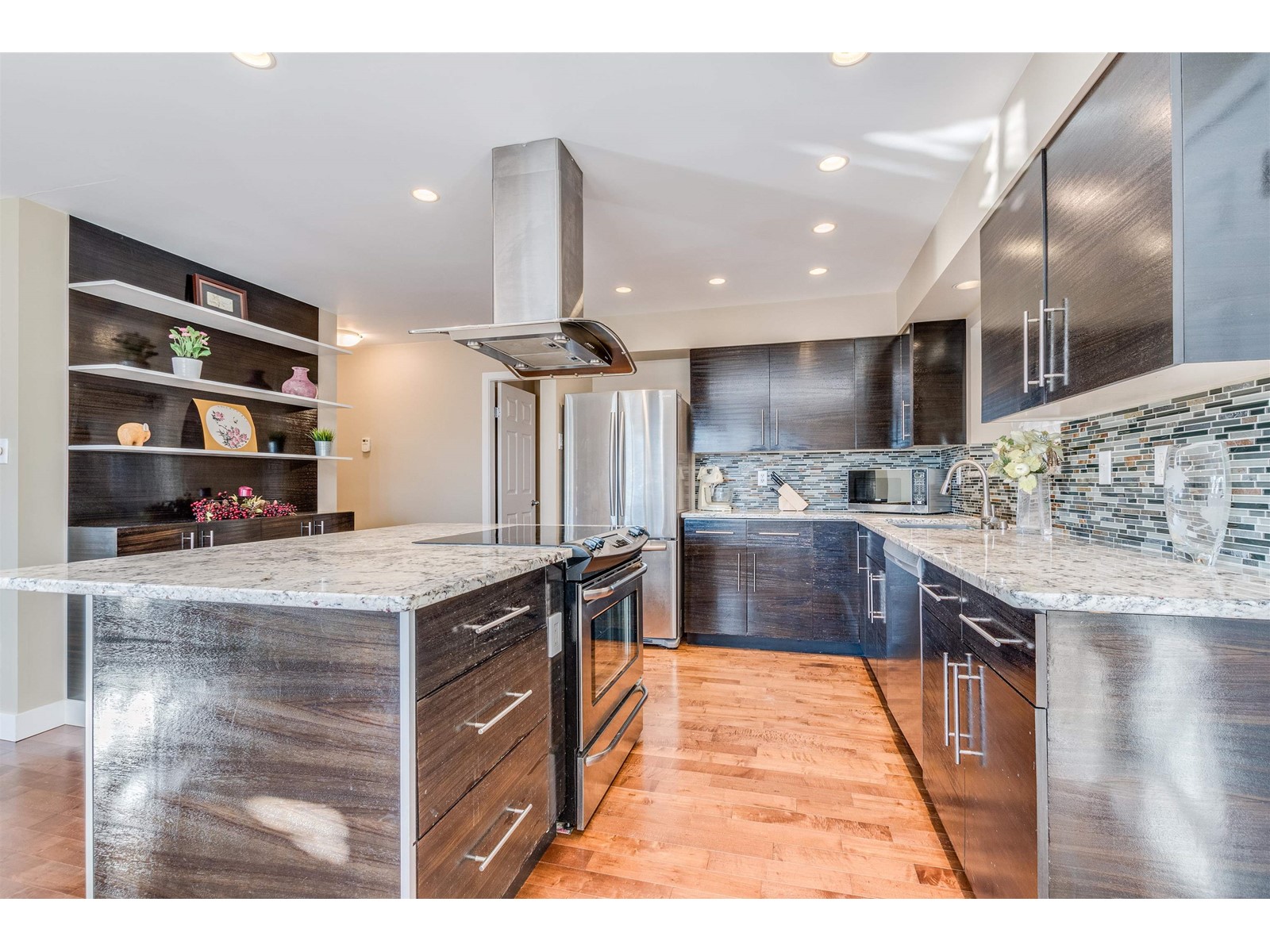 15825 101 Avenue, Surrey, British Columbia  V4N 2S6 - Photo 8 - R2963379