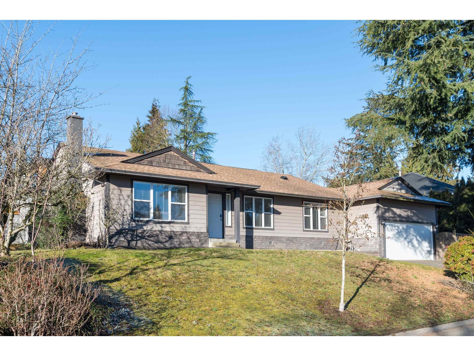 Property at 15825 101 AVENUE image 1