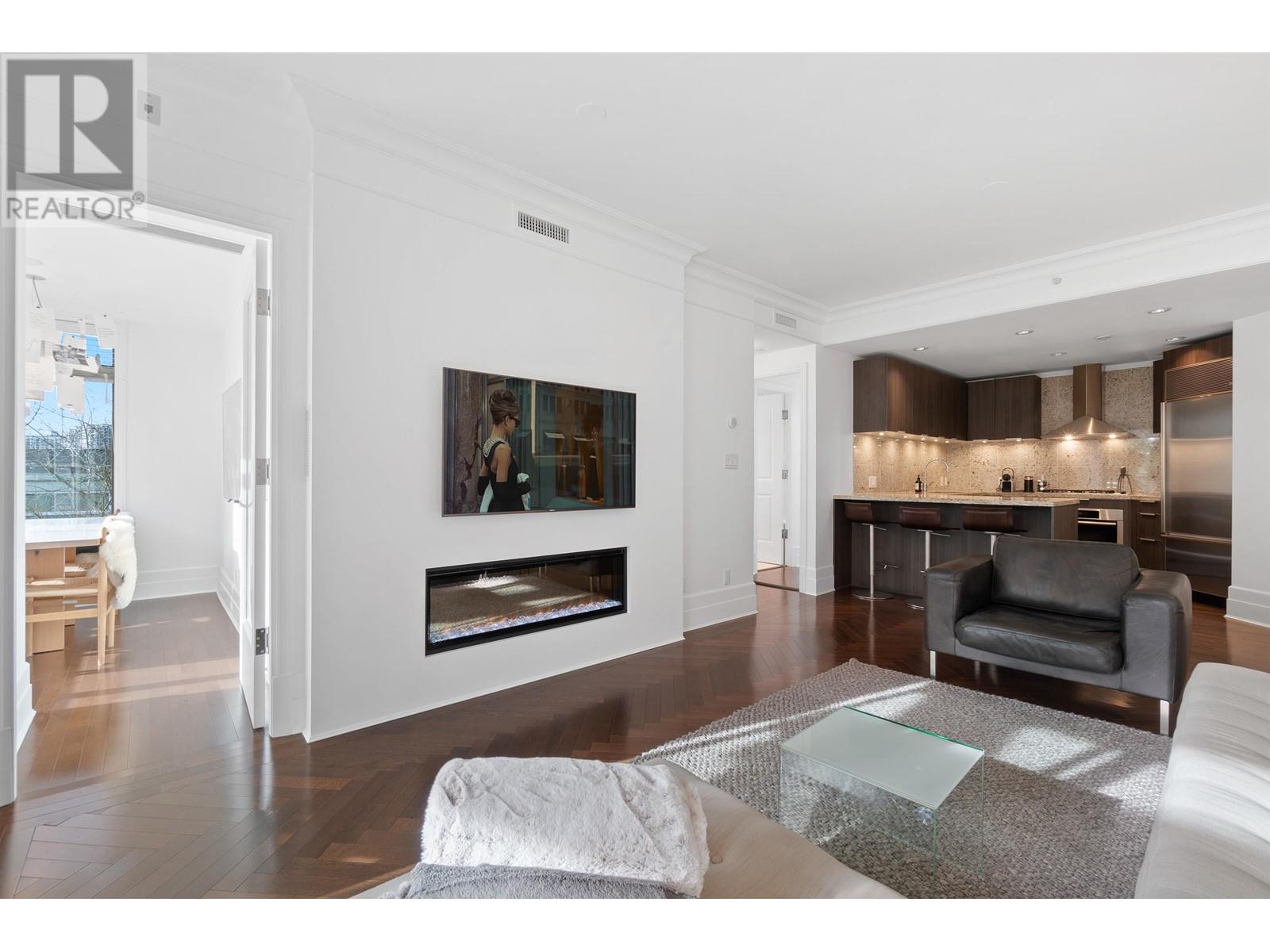 Property at 201 533 WATERS EDGE CRESCENT image 4