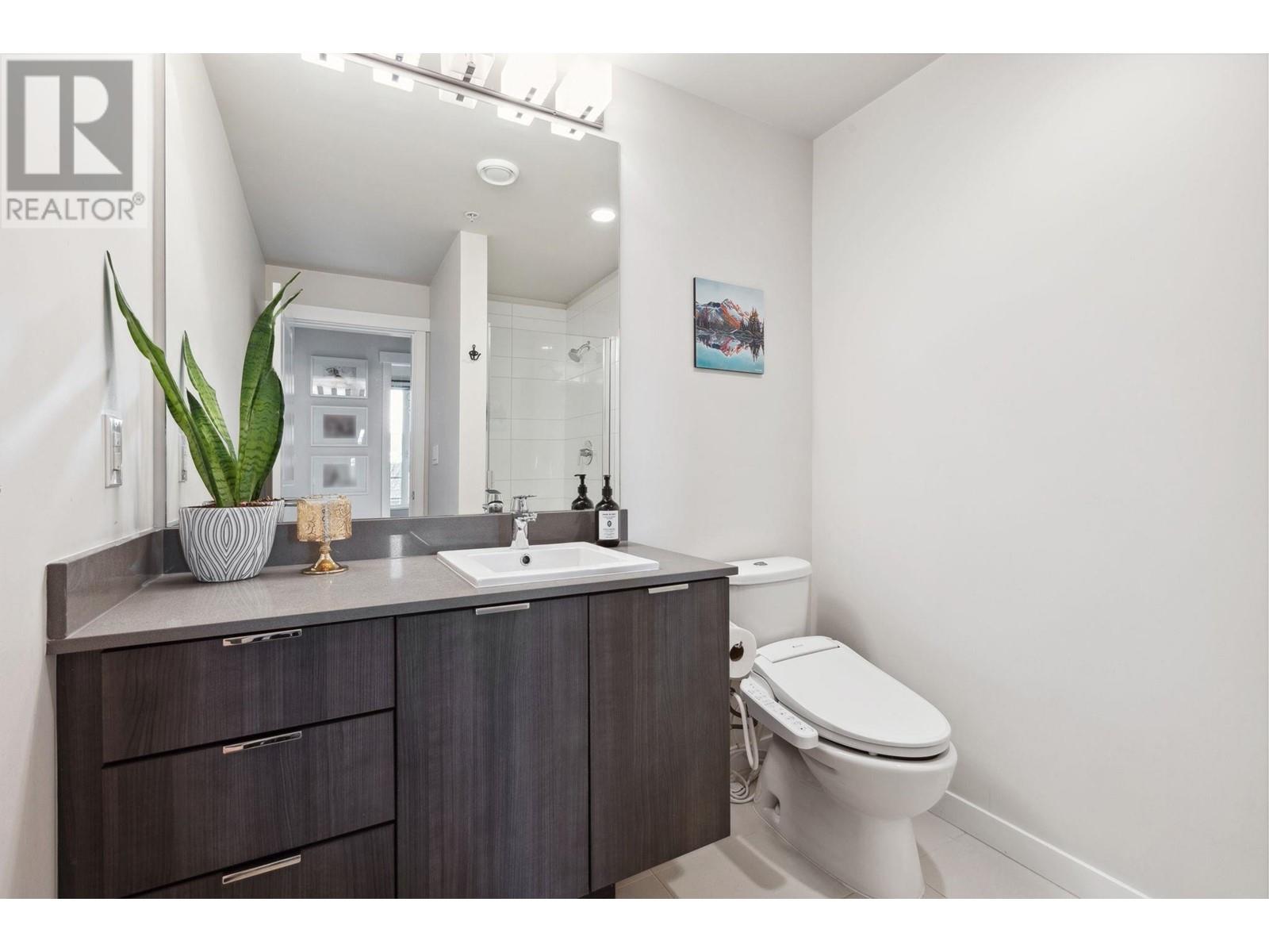 Listing Picture 14 of 24 : 316 9877 UNIVERSITY CRESCENT, Burnaby / 本拿比 - 魯藝地產 Yvonne Lu Group - MLS Medallion Club Member