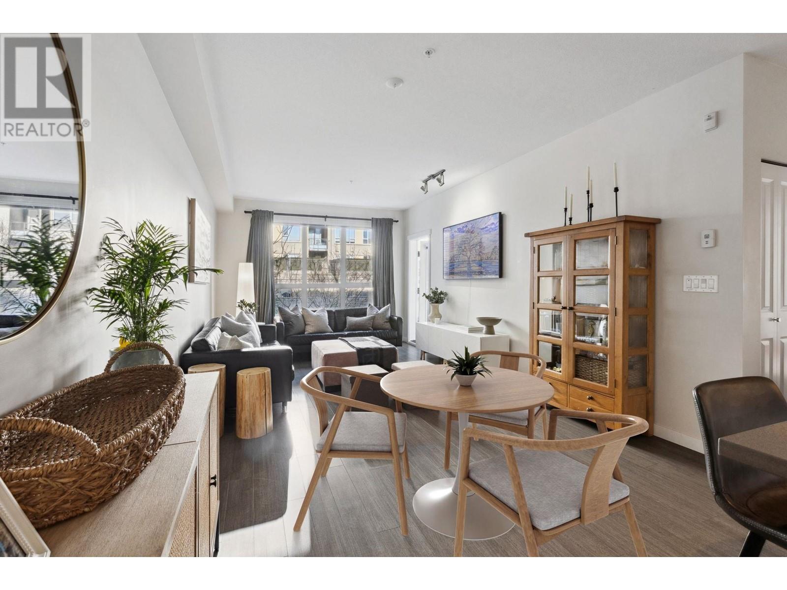 Listing Picture 7 of 24 : 316 9877 UNIVERSITY CRESCENT, Burnaby / 本拿比 - 魯藝地產 Yvonne Lu Group - MLS Medallion Club Member