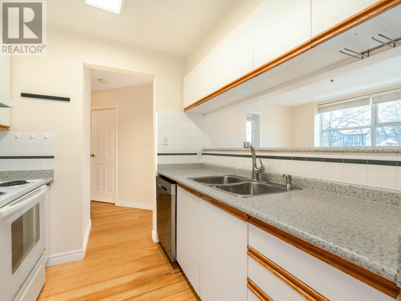 303 3168 Laurel Street, Vancouver, British Columbia  V5Z 3T8 - Photo 6 - R2963547