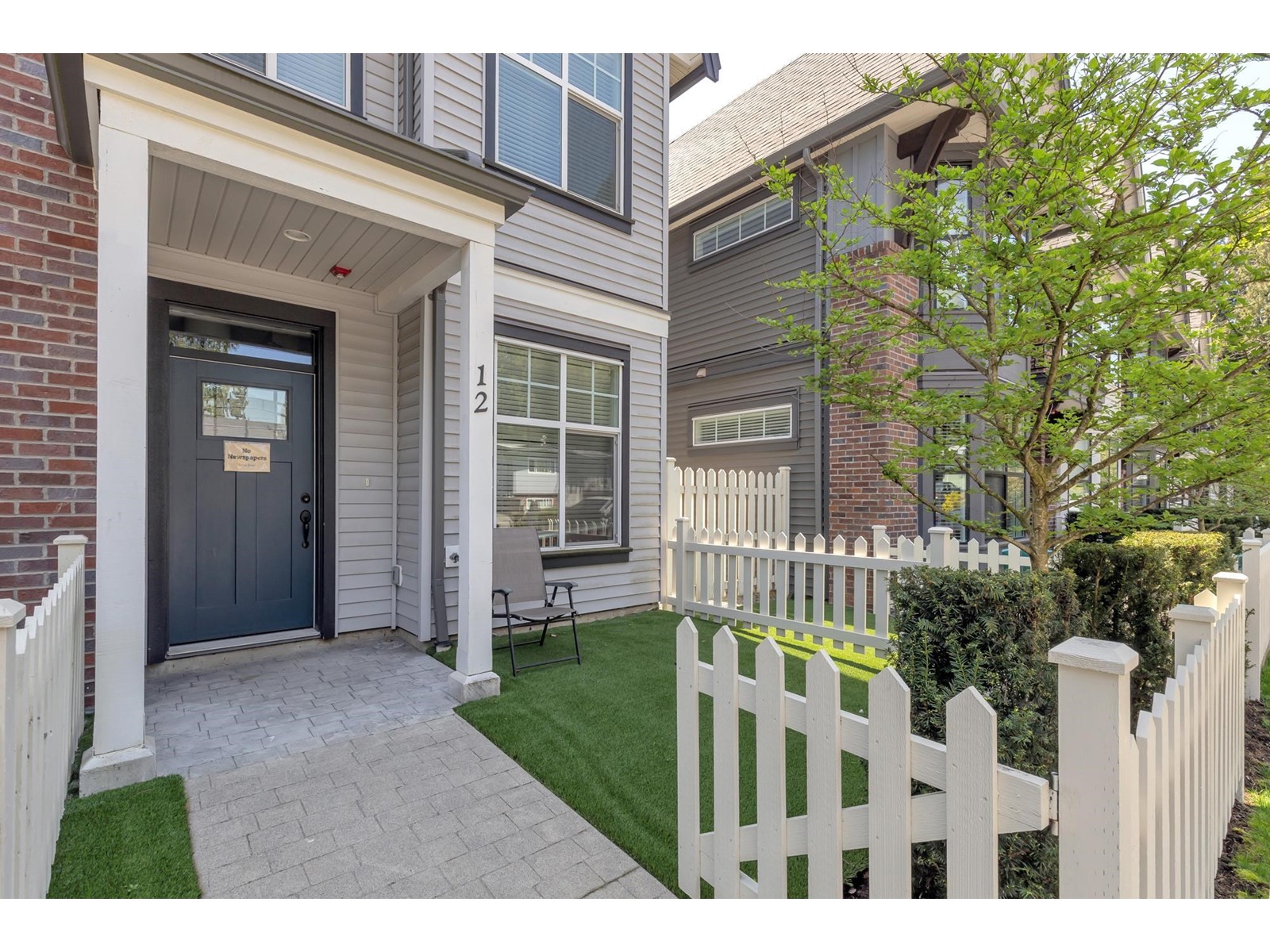 Property at 12 33460 LYNN AVENUE image 3