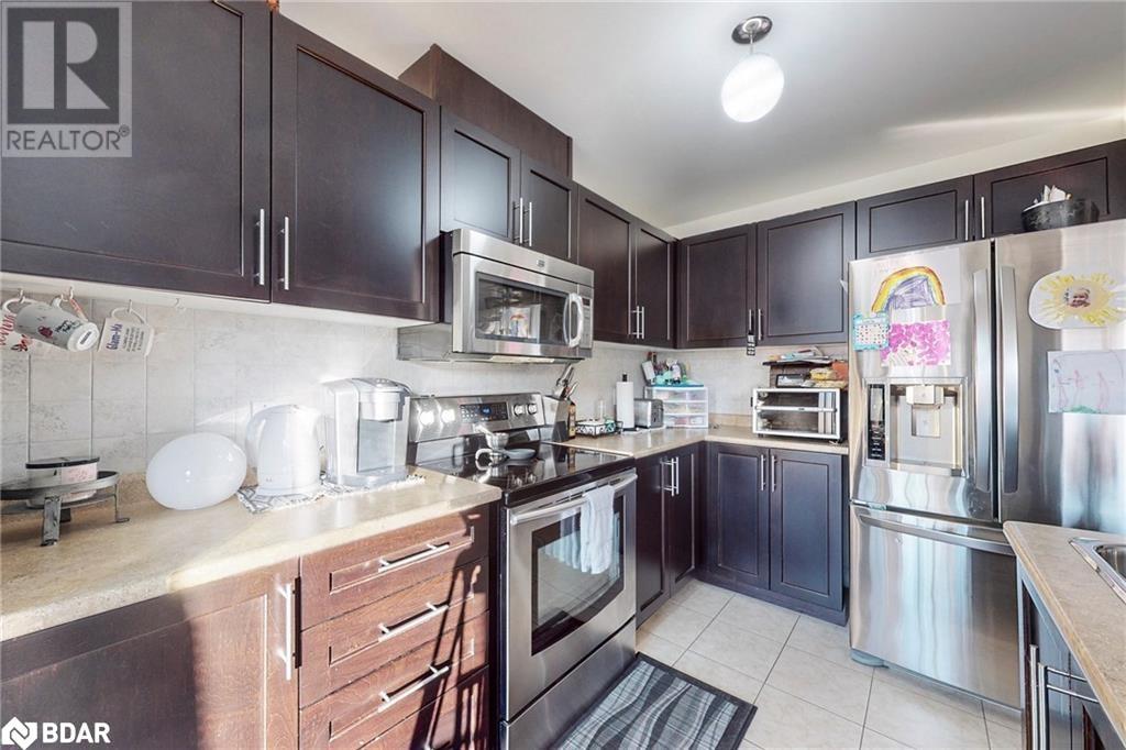 28 Lancaster Court, Barrie, Ontario  L4M 0G1 - Photo 6 - 40696146