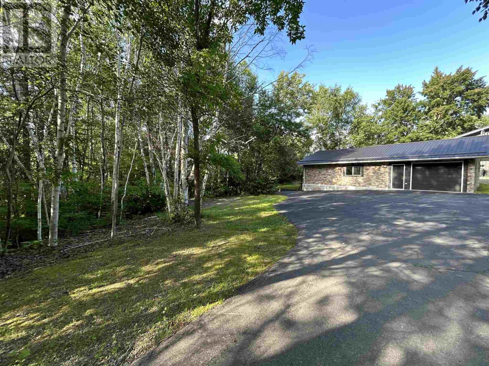 402c Reef Point Rd, Fort Frances, Ontario  P9A 3M2 - Photo 38 - TB250221