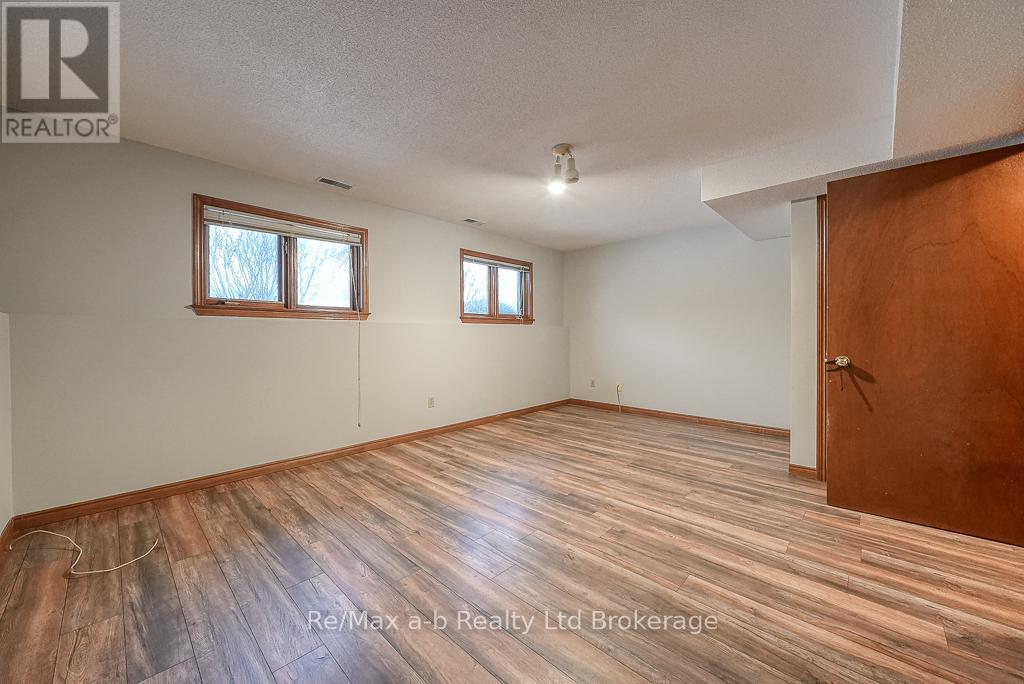 273 Whiting Street, Ingersoll (Ingersoll - South), Ontario  N5C 3B7 - Photo 24 - X11955571