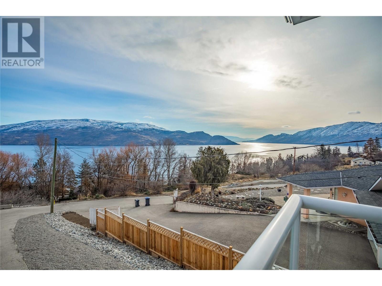 4622 Princeton Avenue Peachland, BC V0H1X7_12