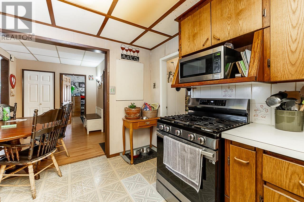 1031 Stewart Avenue, Coquitlam, British Columbia  V3K 2N7 - Photo 10 - R2962019