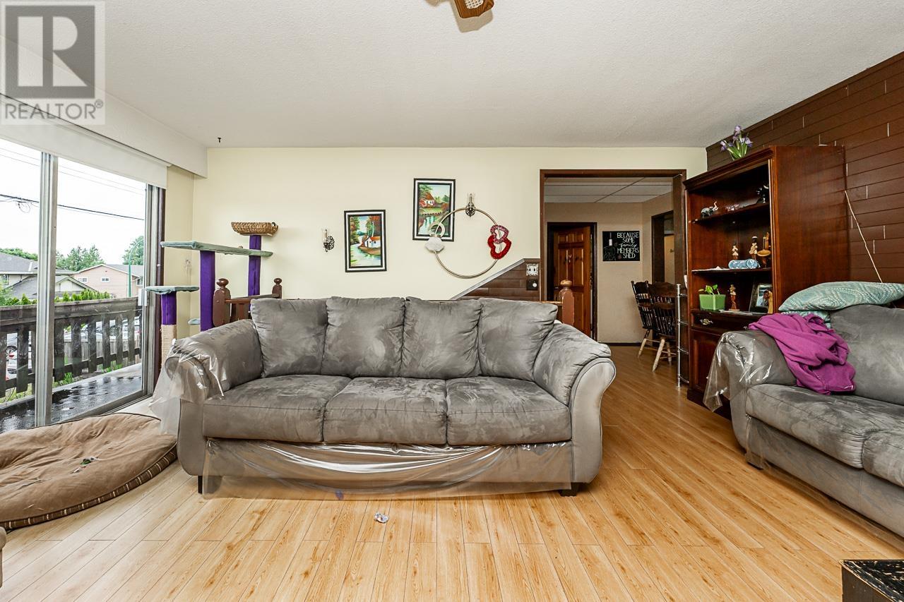 1031 Stewart Avenue, Coquitlam, British Columbia  V3K 2N7 - Photo 7 - R2962019