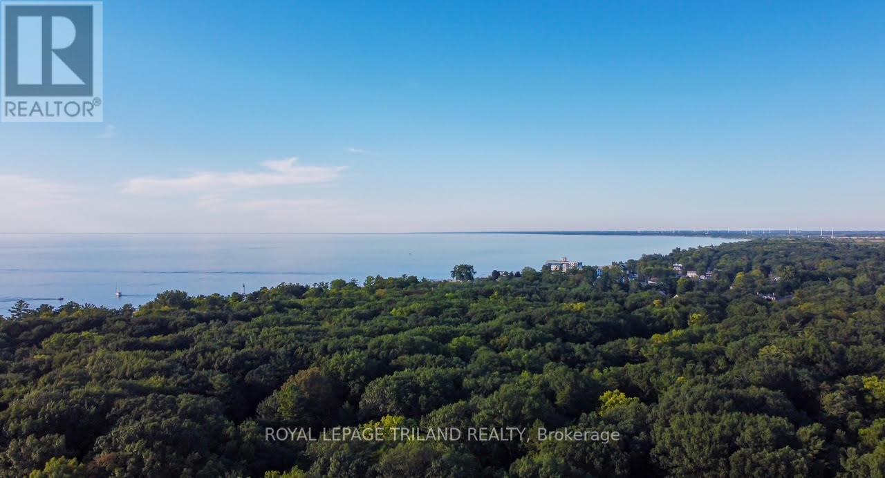 10262 Oakburn Court, Lambton Shores, Ontario N0M 1T0 - Photo 26 - X11955834