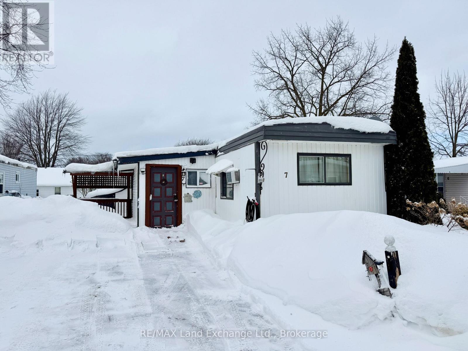 Unit 7 - 319 Goderich Street, Saugeen Shores, Ontario  N0H 2C1 - Photo 1 - X11955867