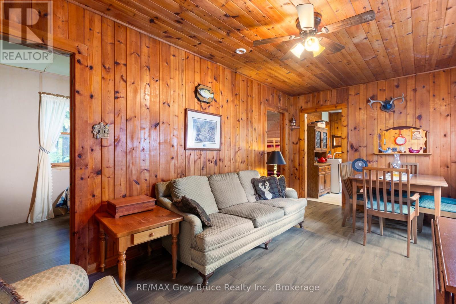 6726 Highway 6, Northern Bruce Peninsula, Ontario  N0H 2R0 - Photo 13 - X11955886