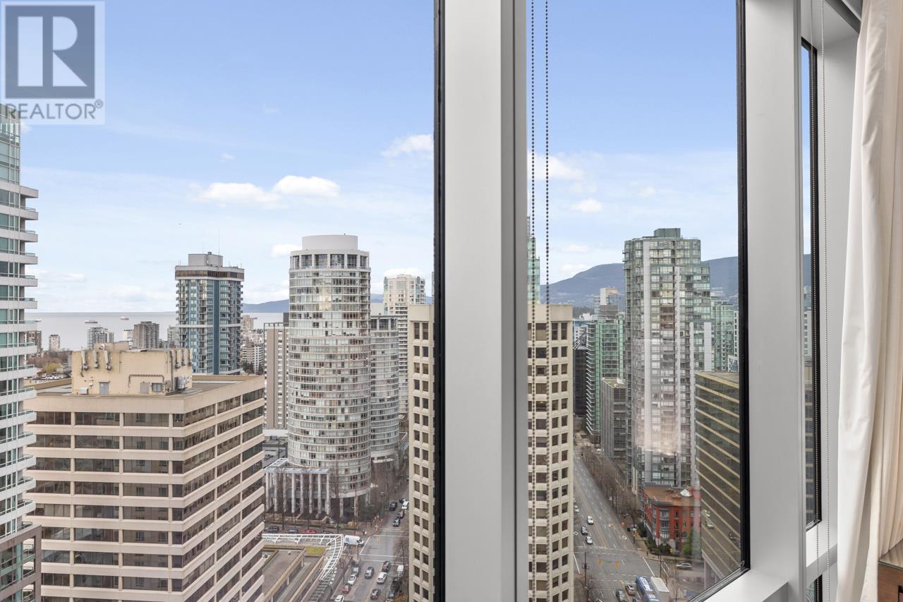 Listing Picture 23 of 28 : 2601 1111 ALBERNI STREET, Vancouver / 溫哥華 - 魯藝地產 Yvonne Lu Group - MLS Medallion Club Member