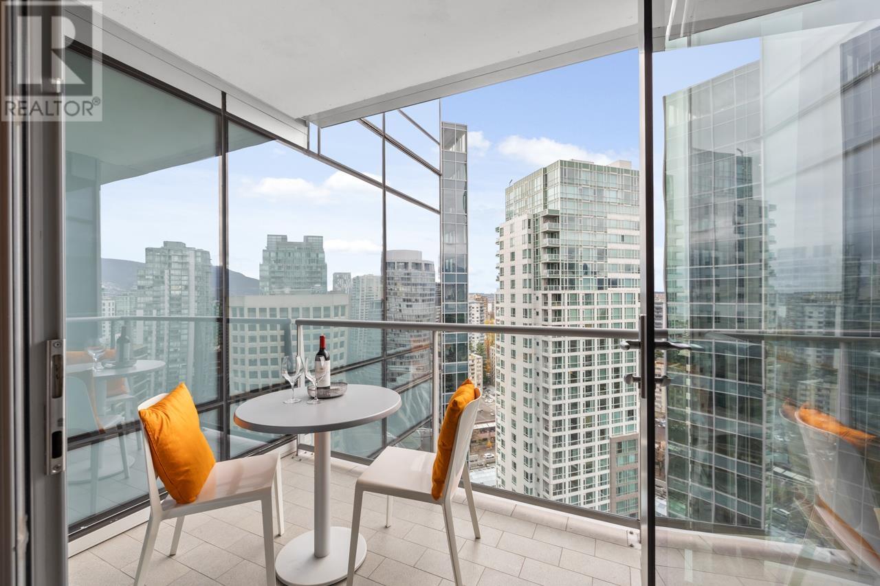 Listing Picture 13 of 28 : 2601 1111 ALBERNI STREET, Vancouver / 溫哥華 - 魯藝地產 Yvonne Lu Group - MLS Medallion Club Member