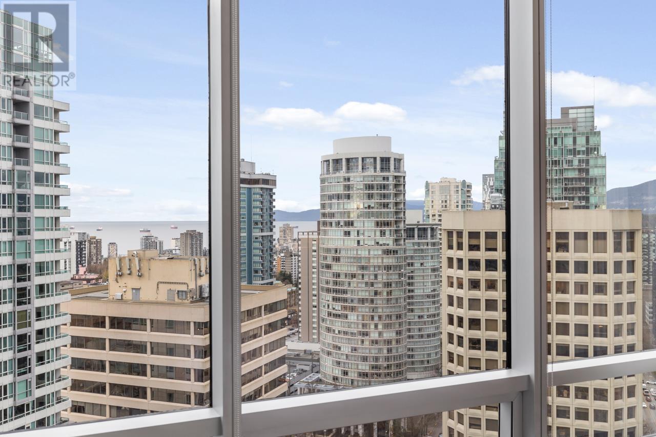 Listing Picture 18 of 28 : 2601 1111 ALBERNI STREET, Vancouver / 溫哥華 - 魯藝地產 Yvonne Lu Group - MLS Medallion Club Member