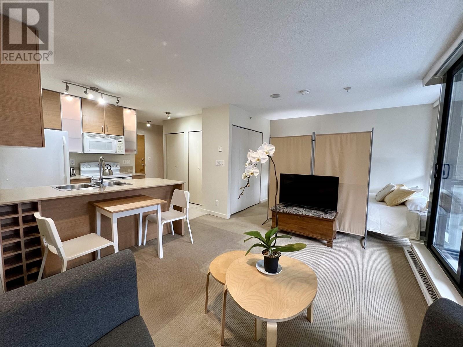 Listing Picture 7 of 24 : 301 909 MAINLAND STREET, Vancouver / 溫哥華 - 魯藝地產 Yvonne Lu Group - MLS Medallion Club Member