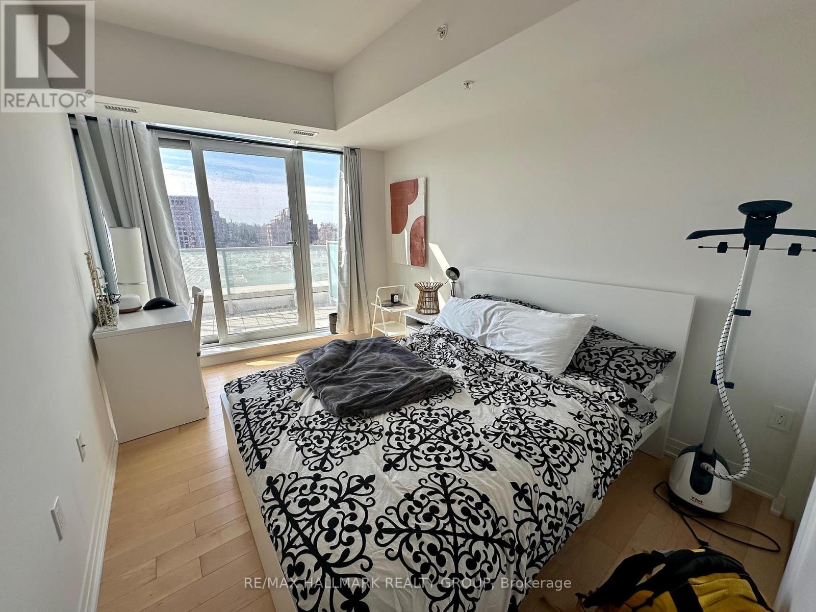 Property at 504 - 805 CARLING AVENUE image 4