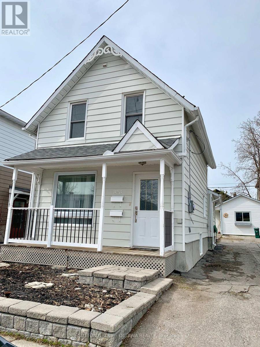 Property at 323 MONTFORT STREET image 2