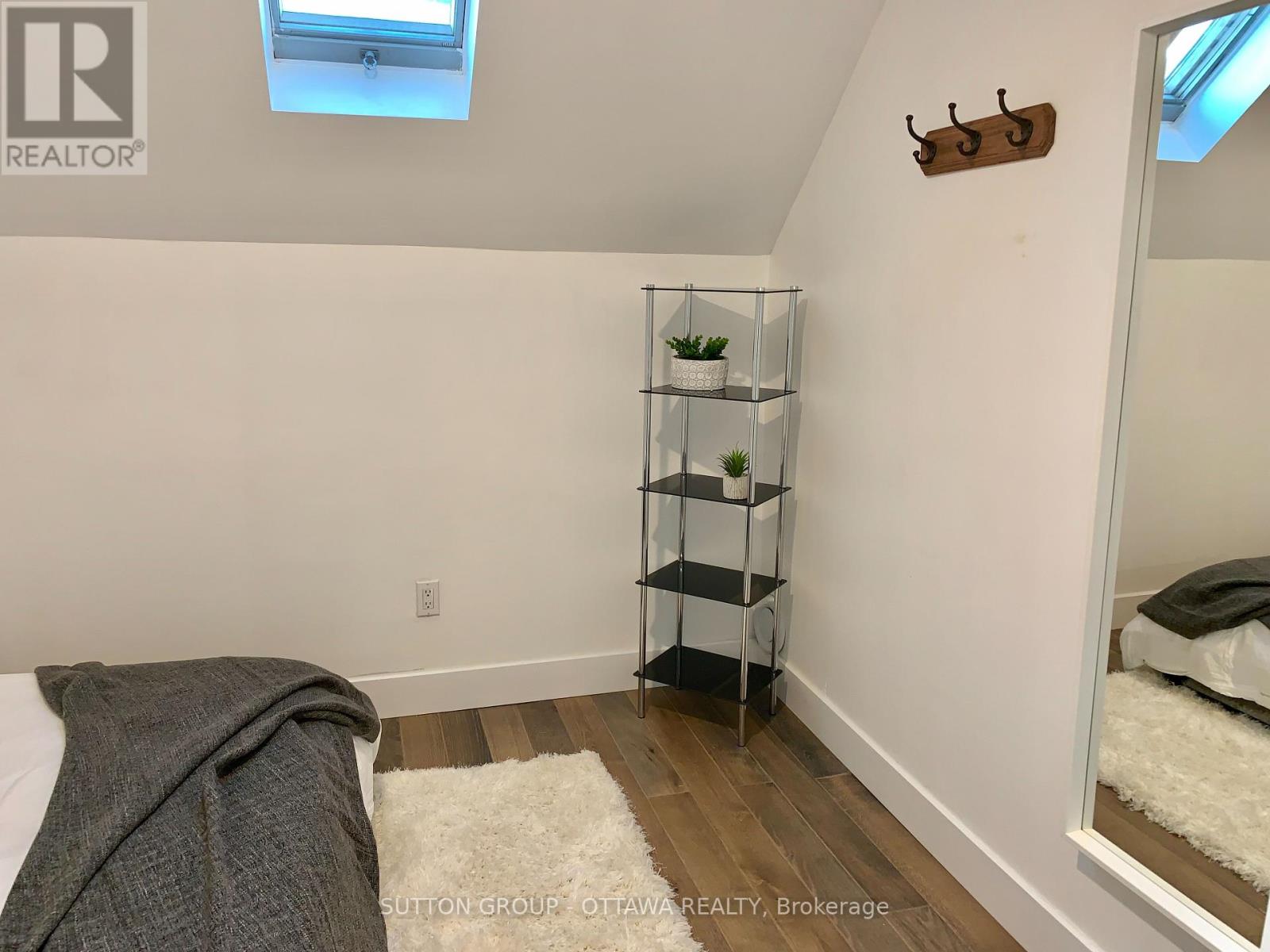 323 Montfort Street, Ottawa, Ontario  K1L 5N5 - Photo 22 - X11956246