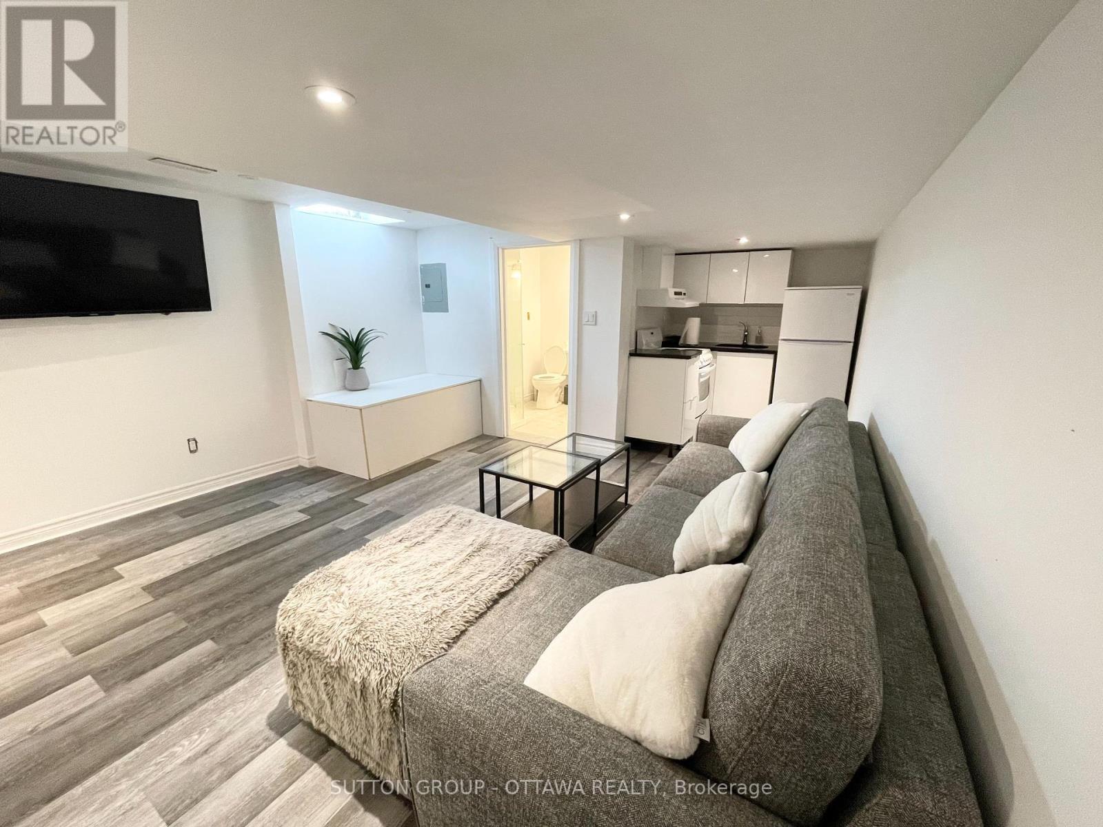 323 Montfort Street, Ottawa, Ontario  K1L 5N5 - Photo 27 - X11956246