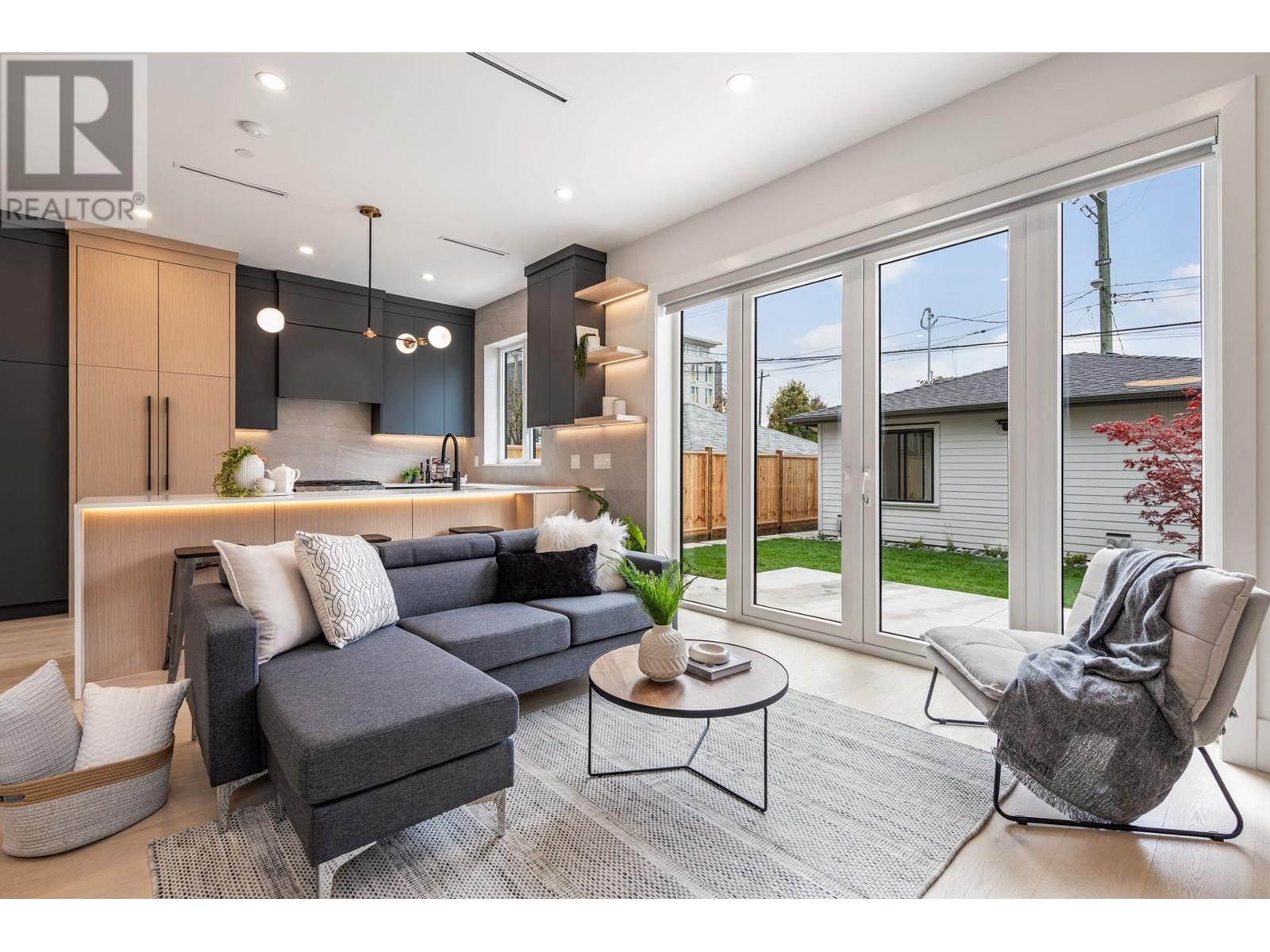 Listing Picture 8 of 40 : 2 3494 FRANKLIN STREET, Vancouver / 溫哥華 - 魯藝地產 Yvonne Lu Group - MLS Medallion Club Member