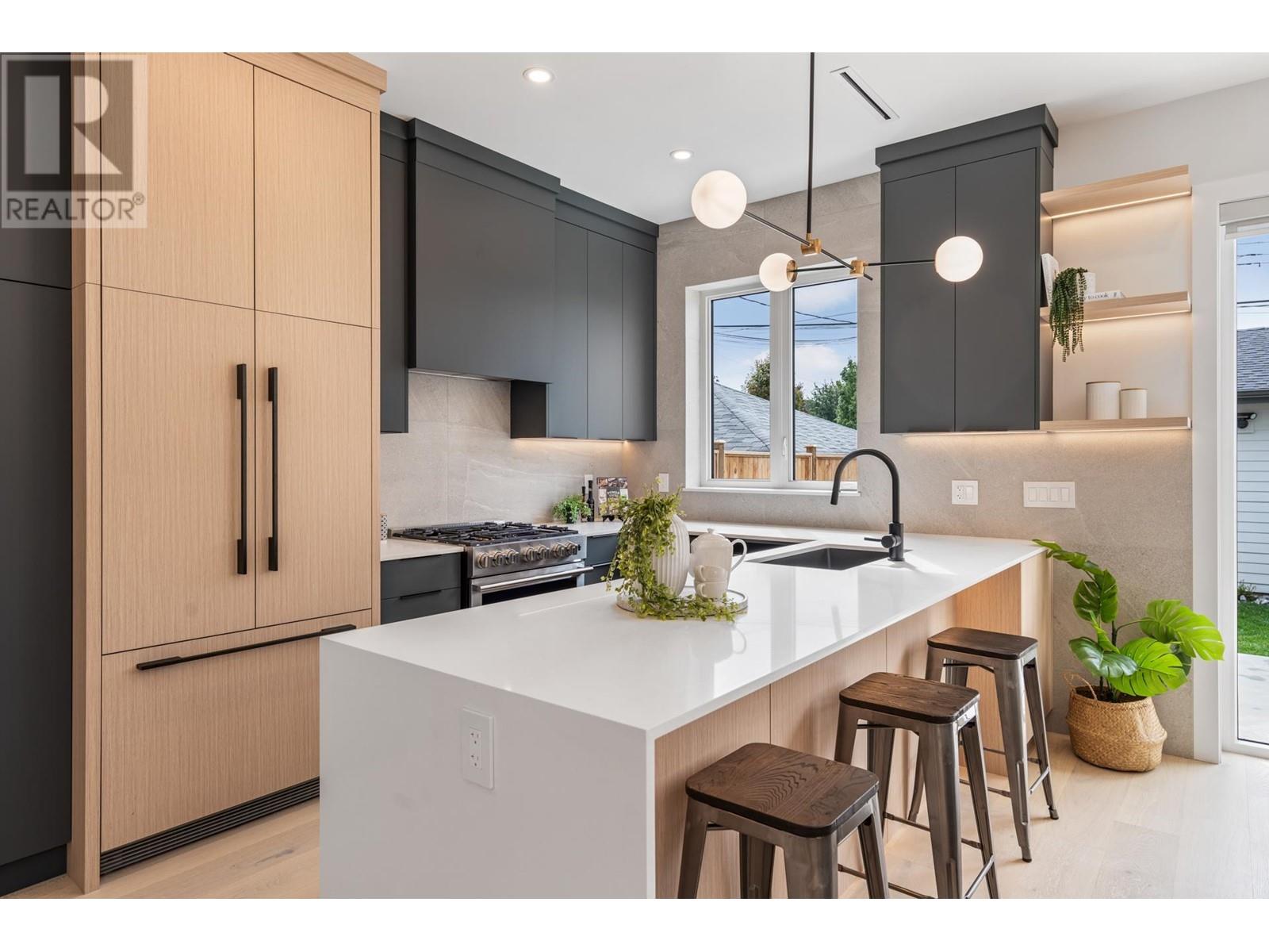 Listing Picture 12 of 40 : 2 3494 FRANKLIN STREET, Vancouver / 溫哥華 - 魯藝地產 Yvonne Lu Group - MLS Medallion Club Member