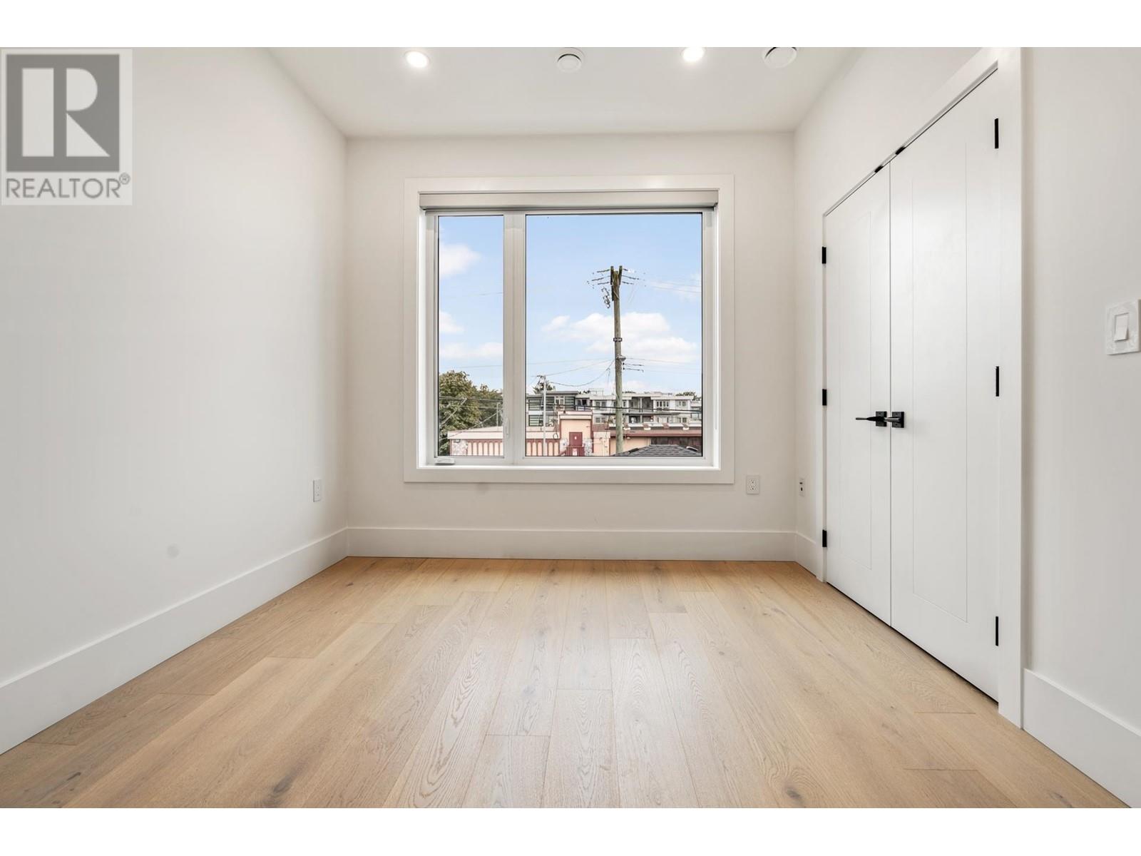 Listing Picture 25 of 40 : 2 3494 FRANKLIN STREET, Vancouver / 溫哥華 - 魯藝地產 Yvonne Lu Group - MLS Medallion Club Member