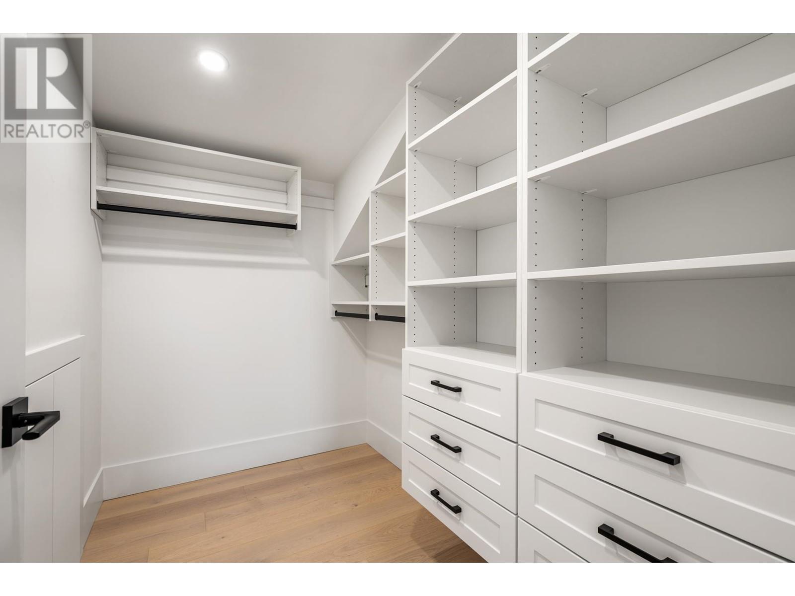 Listing Picture 23 of 40 : 2 3494 FRANKLIN STREET, Vancouver / 溫哥華 - 魯藝地產 Yvonne Lu Group - MLS Medallion Club Member