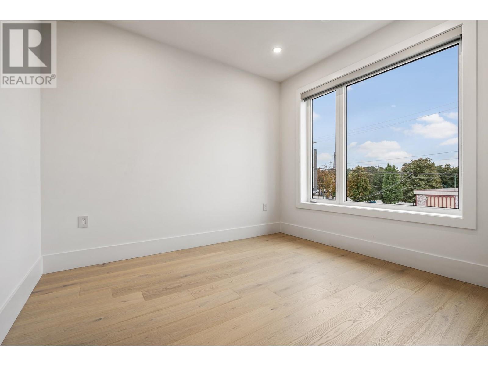 Listing Picture 24 of 40 : 2 3494 FRANKLIN STREET, Vancouver / 溫哥華 - 魯藝地產 Yvonne Lu Group - MLS Medallion Club Member