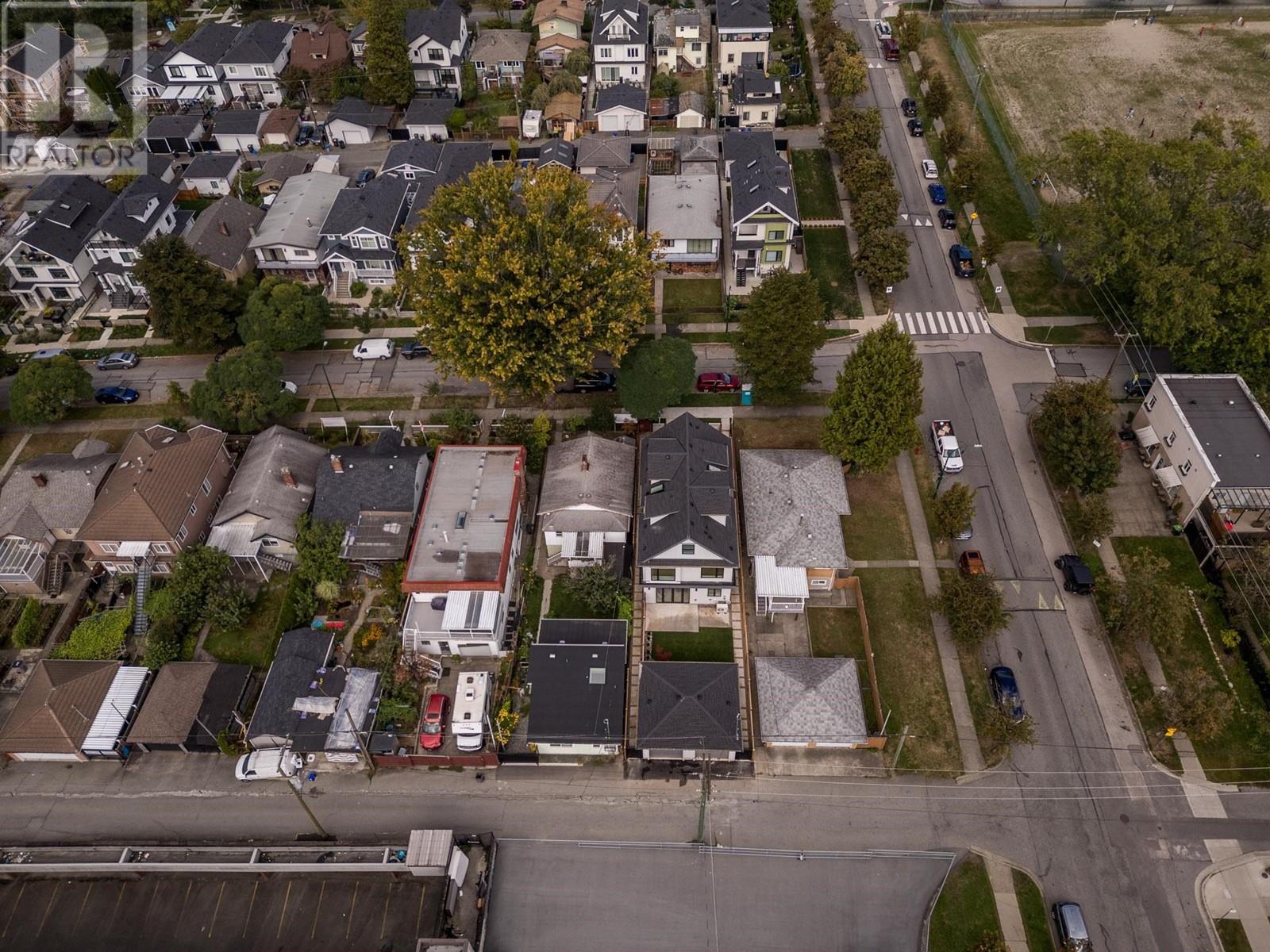 Listing Picture 35 of 40 : 2 3494 FRANKLIN STREET, Vancouver / 溫哥華 - 魯藝地產 Yvonne Lu Group - MLS Medallion Club Member