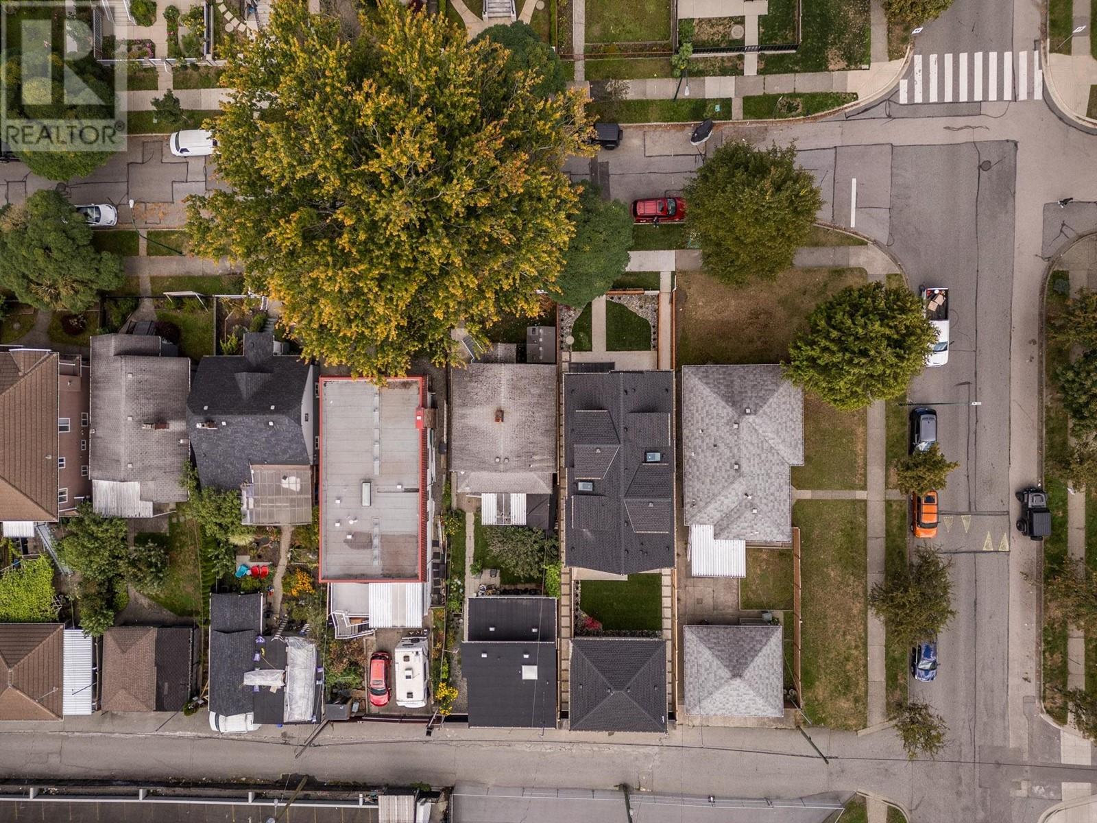 Listing Picture 36 of 40 : 2 3494 FRANKLIN STREET, Vancouver / 溫哥華 - 魯藝地產 Yvonne Lu Group - MLS Medallion Club Member