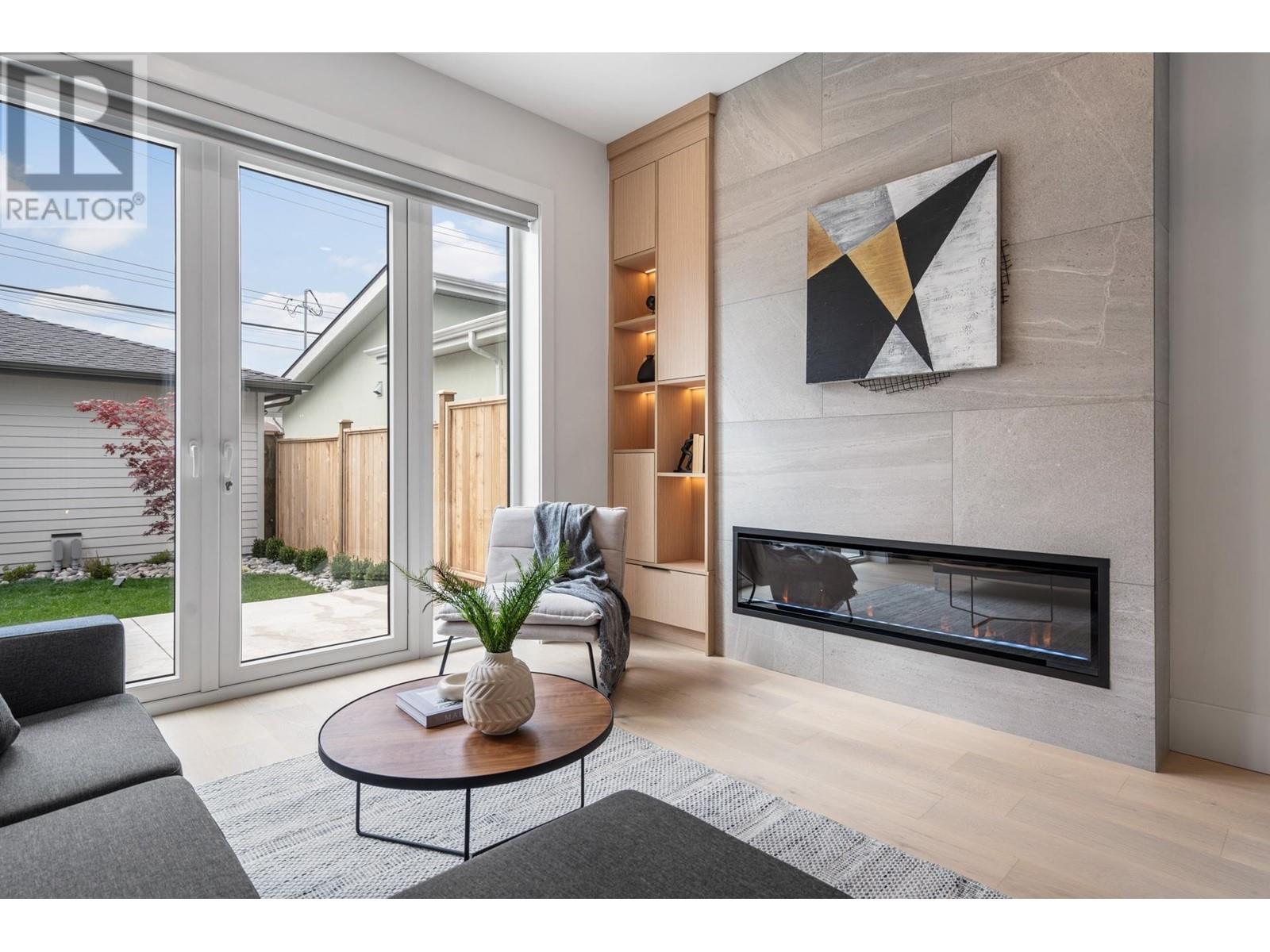 Listing Picture 4 of 40 : 2 3494 FRANKLIN STREET, Vancouver / 溫哥華 - 魯藝地產 Yvonne Lu Group - MLS Medallion Club Member