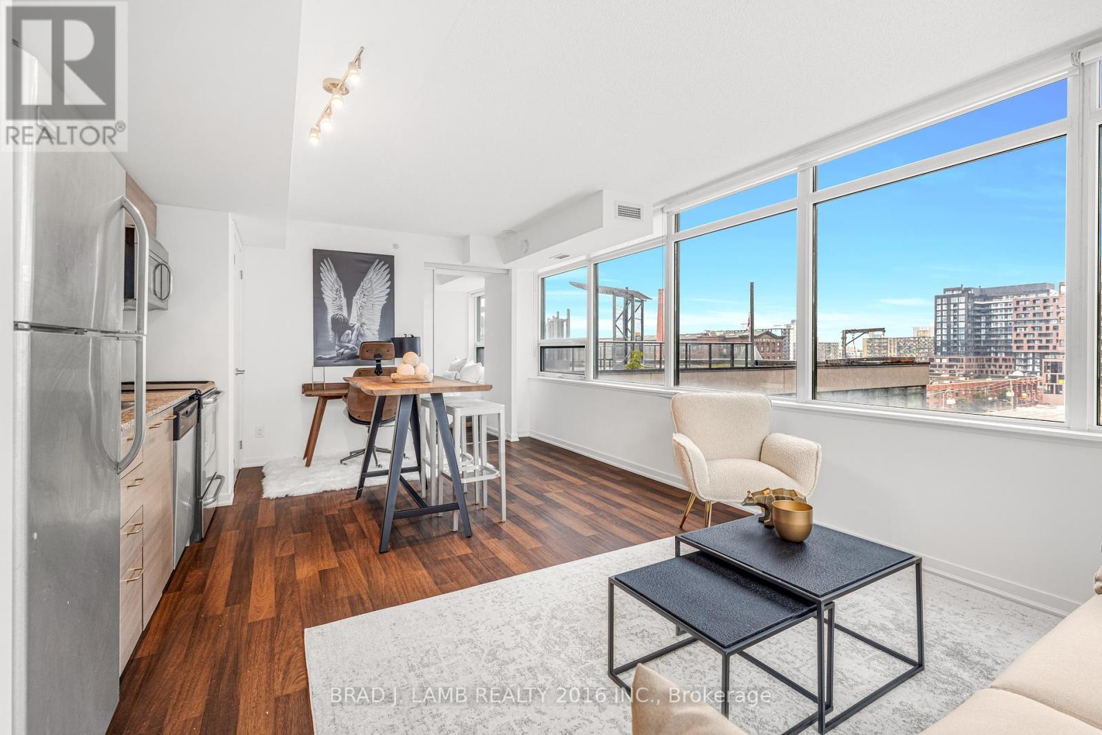 Property at 801 - 20 JOE SHUSTER WAY image 3