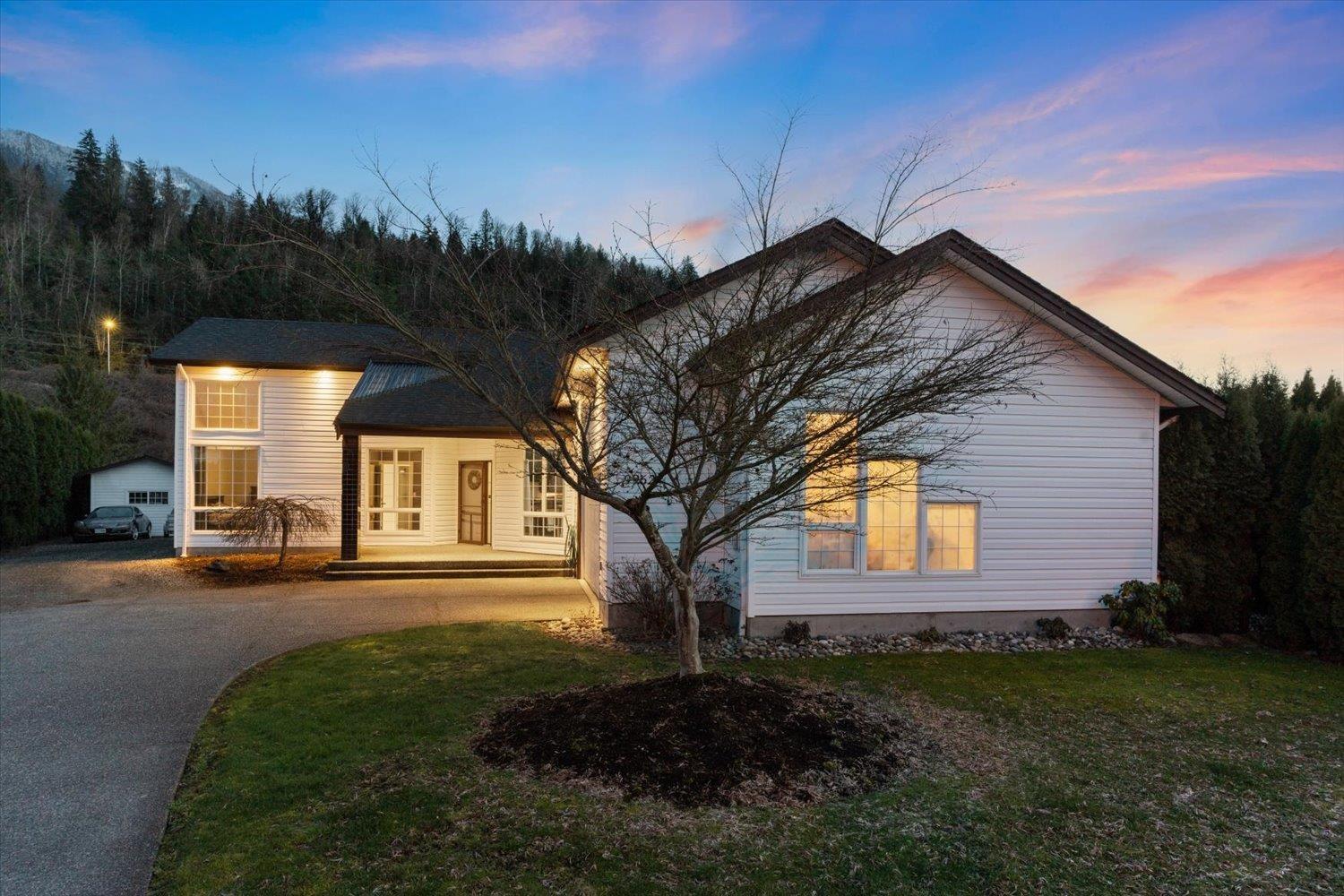 Property at 9962 LLANBERIS WAY image 1