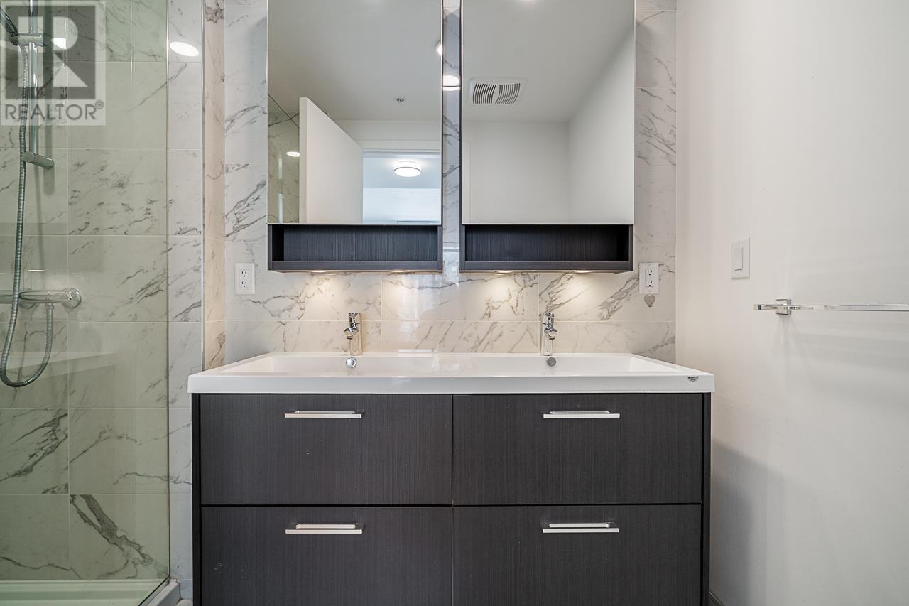 Listing Picture 17 of 33 : 1201 5580 NO. 3 ROAD, Richmond / 烈治文 - 魯藝地產 Yvonne Lu Group - MLS Medallion Club Member