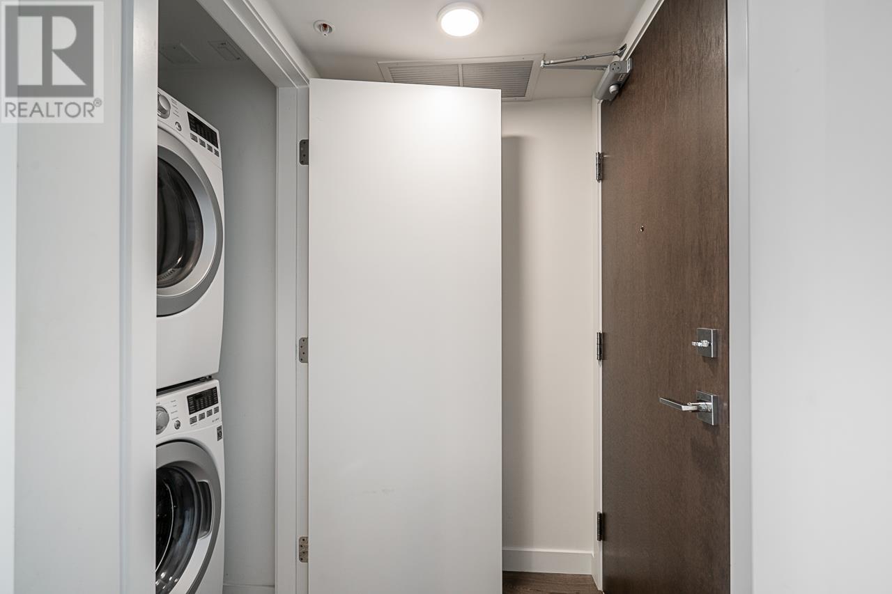 Listing Picture 23 of 33 : 1201 5580 NO. 3 ROAD, Richmond / 烈治文 - 魯藝地產 Yvonne Lu Group - MLS Medallion Club Member