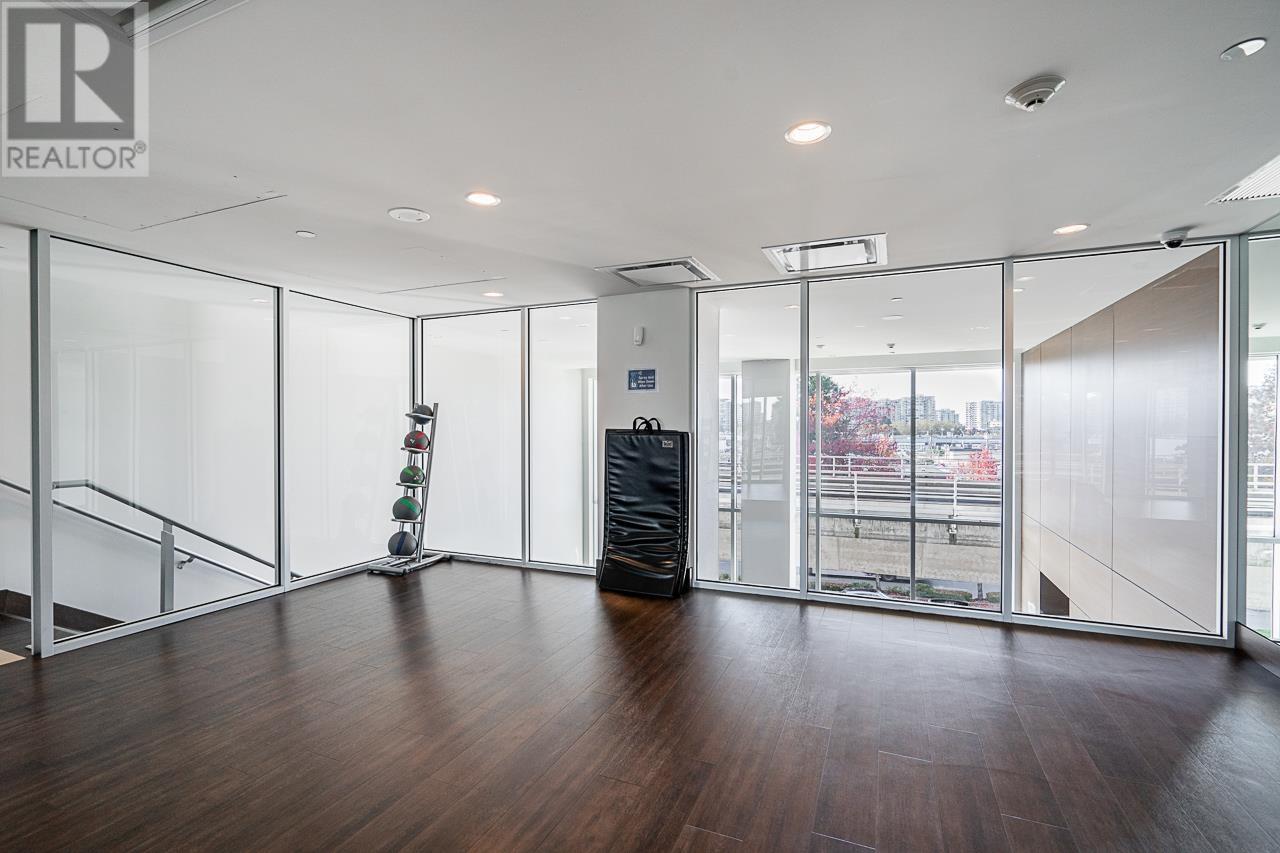 Listing Picture 28 of 33 : 1201 5580 NO. 3 ROAD, Richmond / 烈治文 - 魯藝地產 Yvonne Lu Group - MLS Medallion Club Member