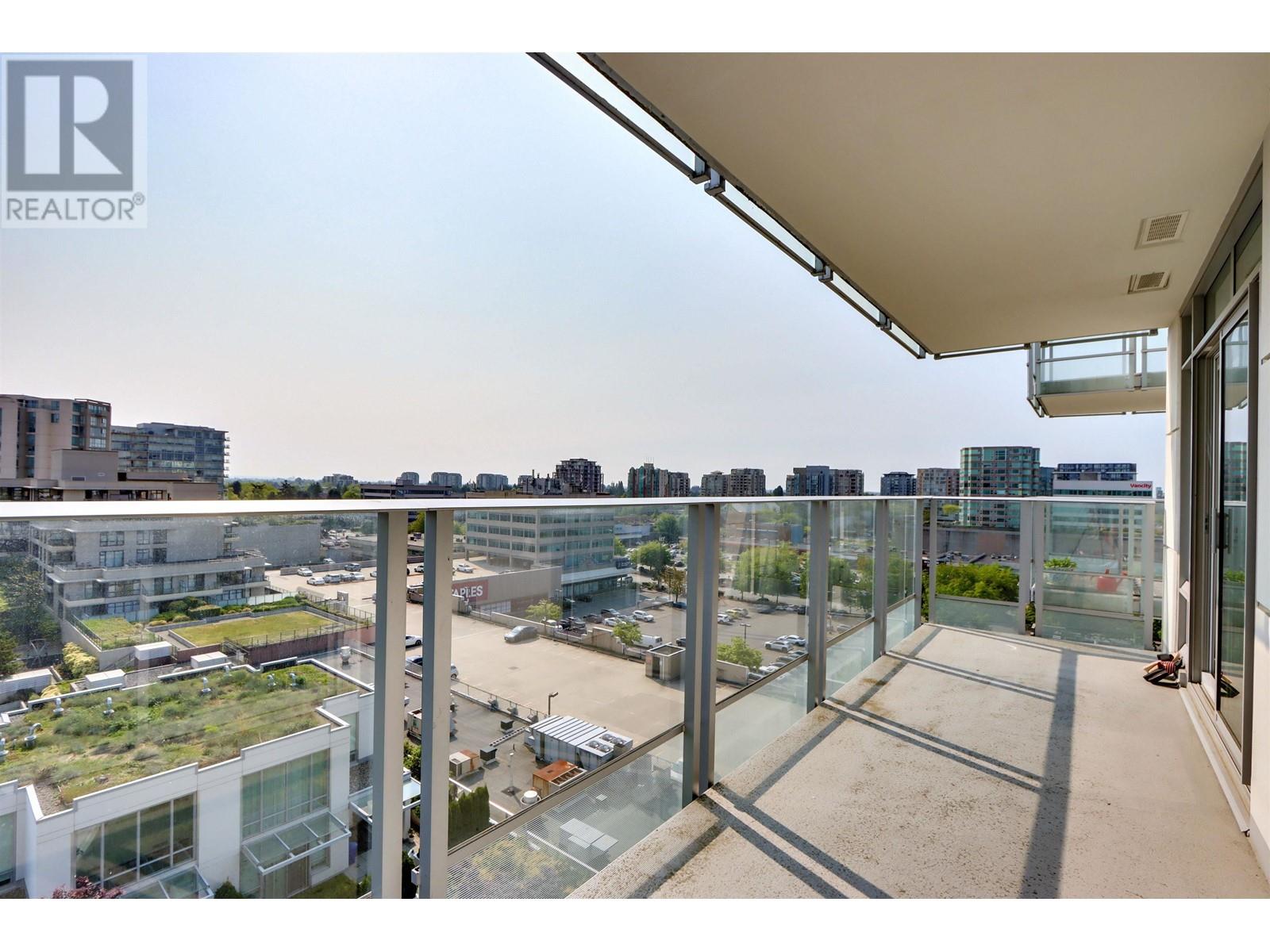 Listing Picture 3 of 33 : 1201 5580 NO. 3 ROAD, Richmond / 烈治文 - 魯藝地產 Yvonne Lu Group - MLS Medallion Club Member