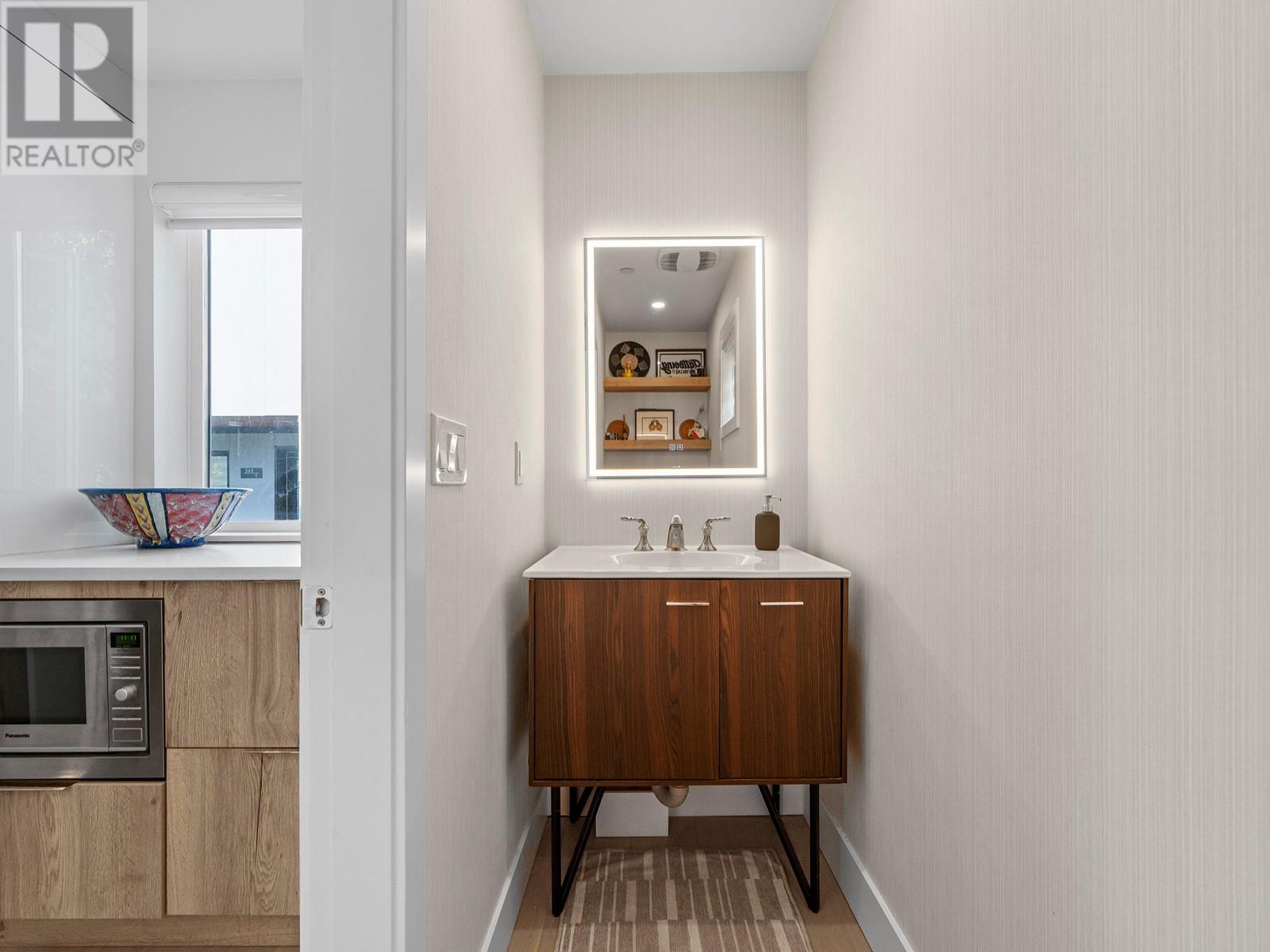 Listing Picture 23 of 40 : 1 371 E 16TH AVENUE, Vancouver / 溫哥華 - 魯藝地產 Yvonne Lu Group - MLS Medallion Club Member