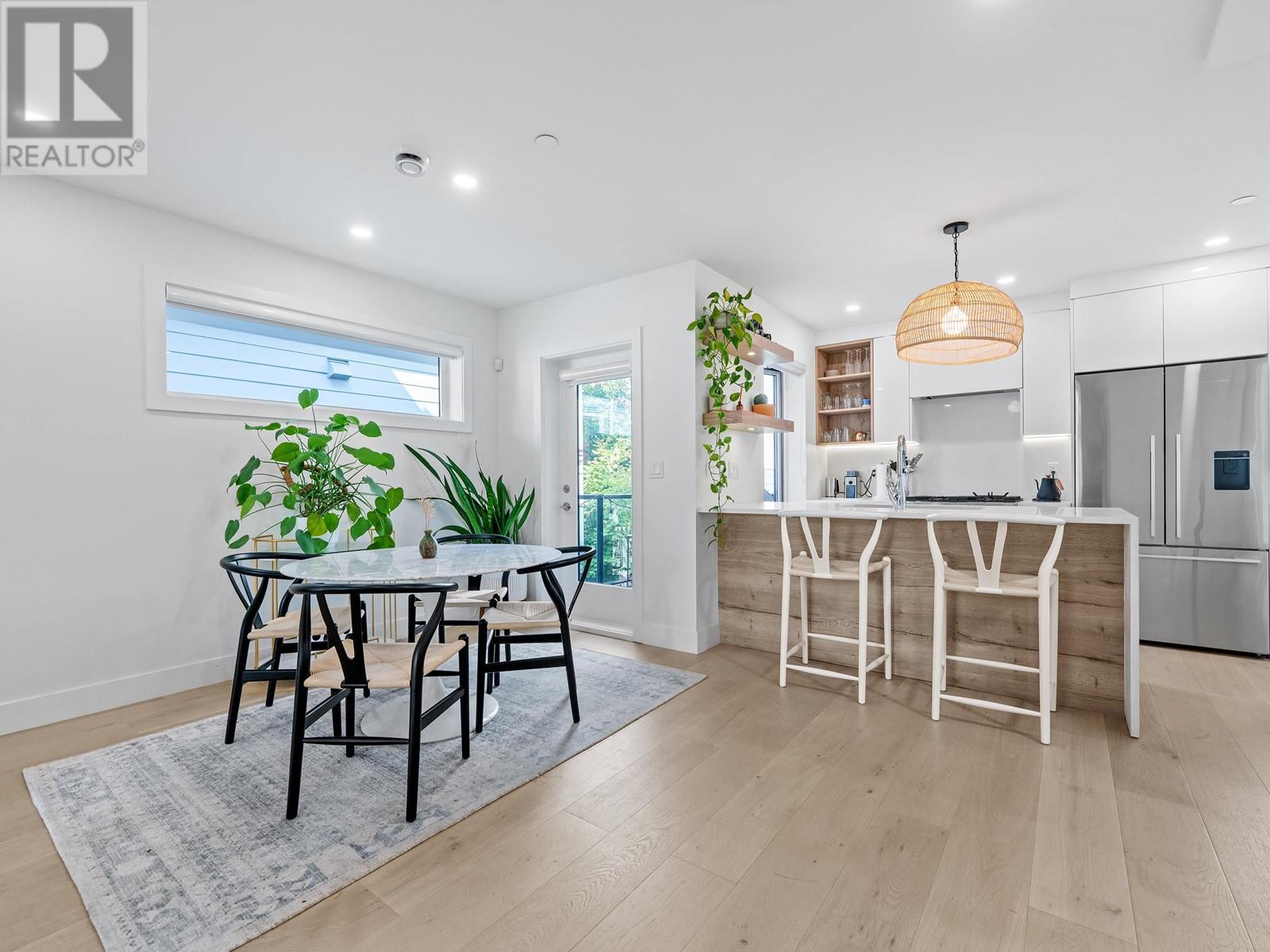 Listing Picture 6 of 40 : 1 371 E 16TH AVENUE, Vancouver / 溫哥華 - 魯藝地產 Yvonne Lu Group - MLS Medallion Club Member