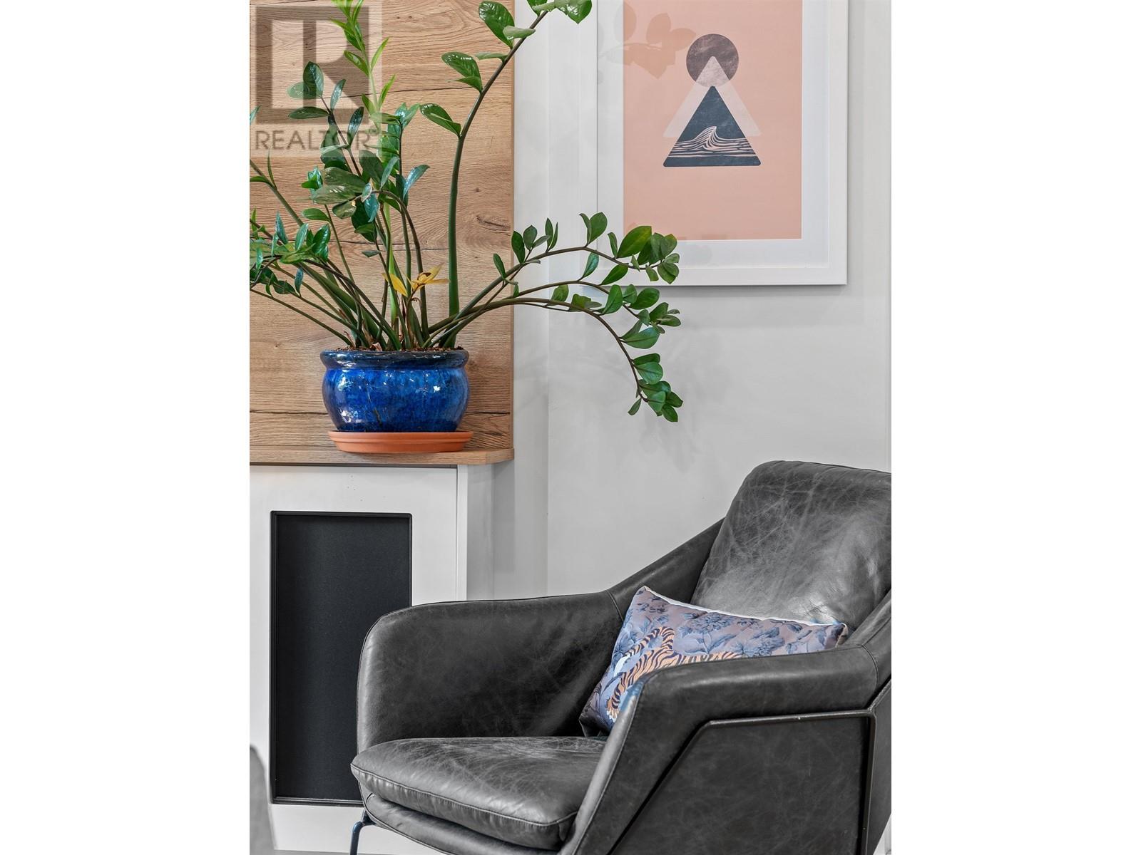 Listing Picture 8 of 40 : 1 371 E 16TH AVENUE, Vancouver / 溫哥華 - 魯藝地產 Yvonne Lu Group - MLS Medallion Club Member