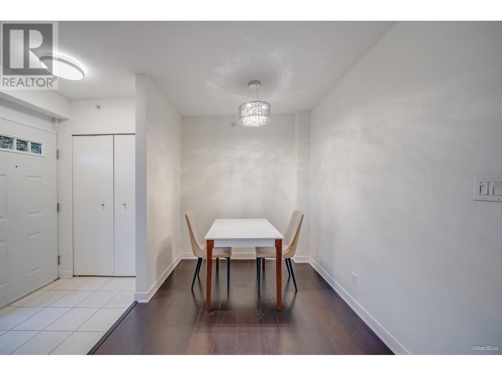 Listing Picture 15 of 36 : TH8 7535 ALDERBRIDGE WAY, Richmond / 烈治文 - 魯藝地產 Yvonne Lu Group - MLS Medallion Club Member