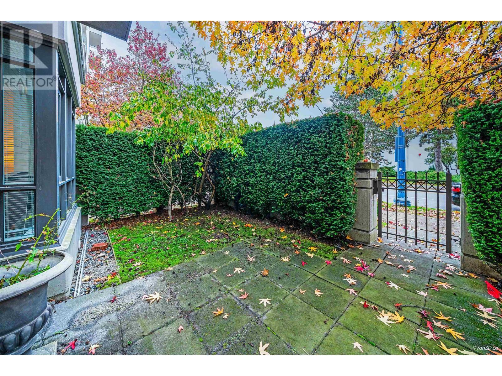 Listing Picture 2 of 36 : TH8 7535 ALDERBRIDGE WAY, Richmond / 烈治文 - 魯藝地產 Yvonne Lu Group - MLS Medallion Club Member