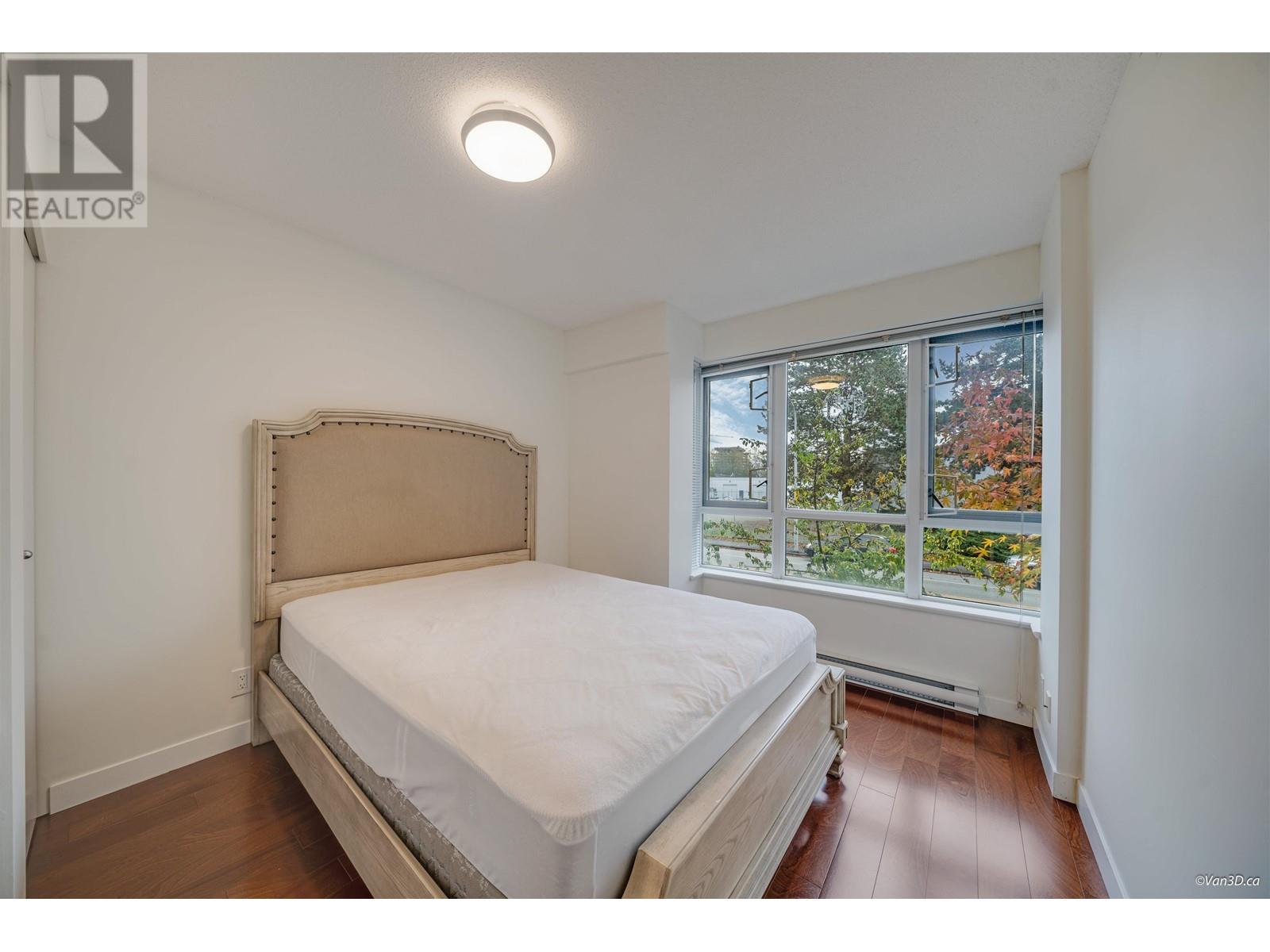 Listing Picture 19 of 36 : TH8 7535 ALDERBRIDGE WAY, Richmond / 烈治文 - 魯藝地產 Yvonne Lu Group - MLS Medallion Club Member