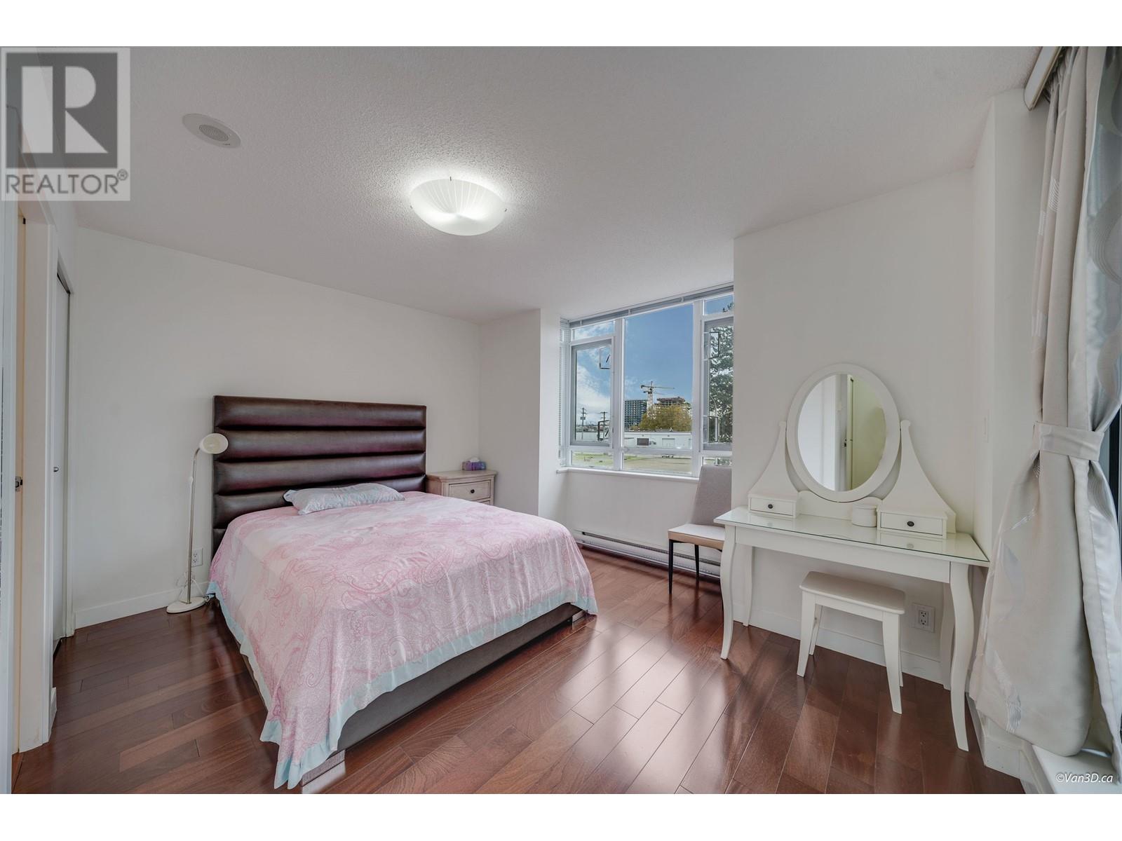 Listing Picture 24 of 36 : TH8 7535 ALDERBRIDGE WAY, Richmond / 烈治文 - 魯藝地產 Yvonne Lu Group - MLS Medallion Club Member