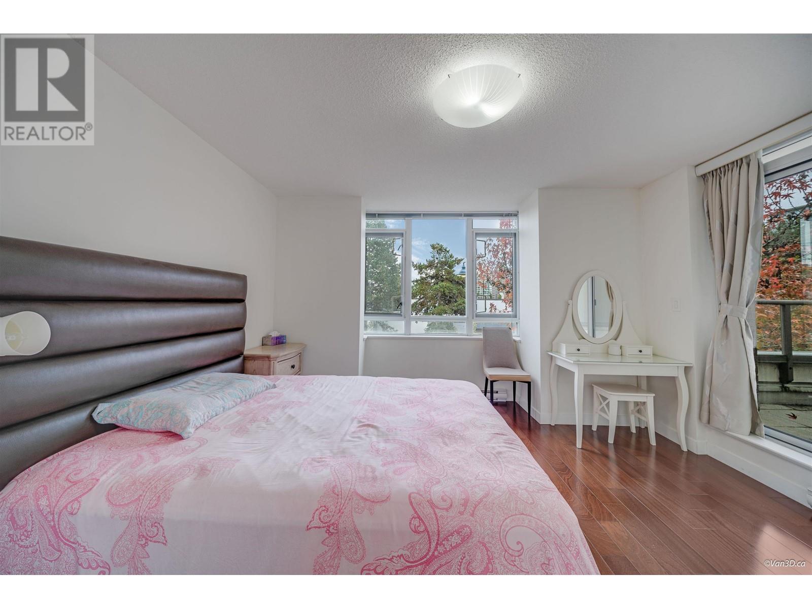 Listing Picture 27 of 36 : TH8 7535 ALDERBRIDGE WAY, Richmond / 烈治文 - 魯藝地產 Yvonne Lu Group - MLS Medallion Club Member