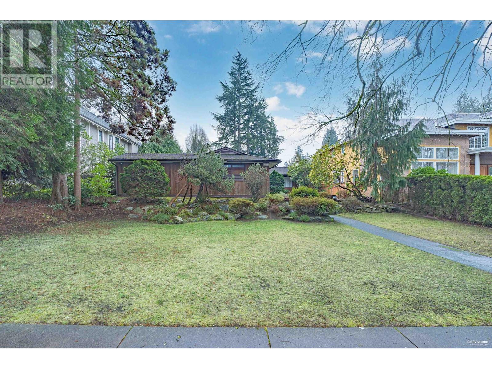 Property at 1736 W 37TH AVENUE image 1