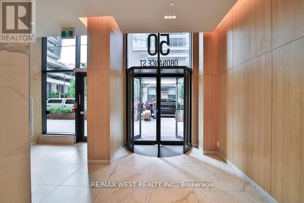 Property at 2903 - 50 ORDNANCE STREET image 3